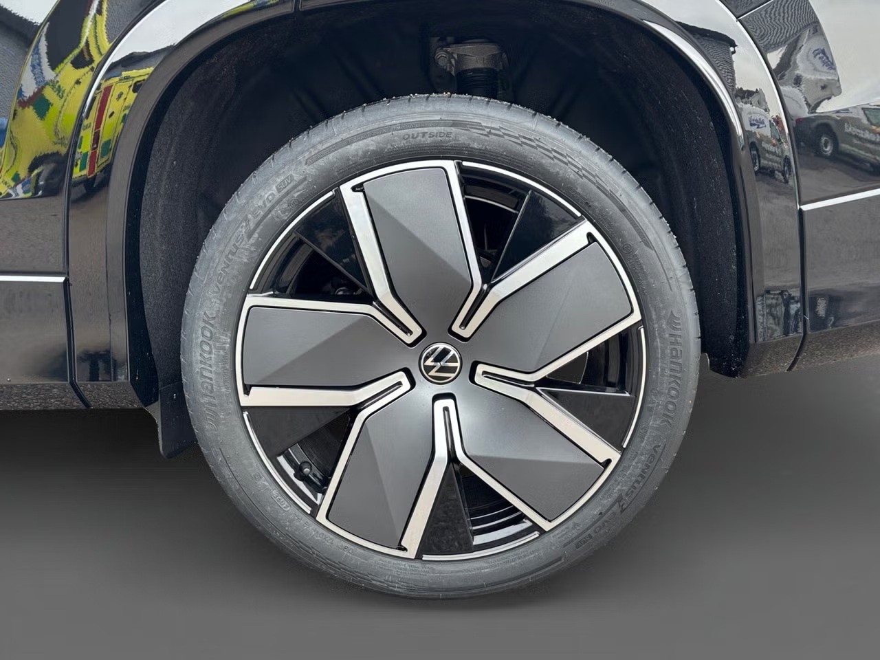 VW Tayron 2.0 TDI SCR United 4Motion DSG 7 Sitzer-image-2