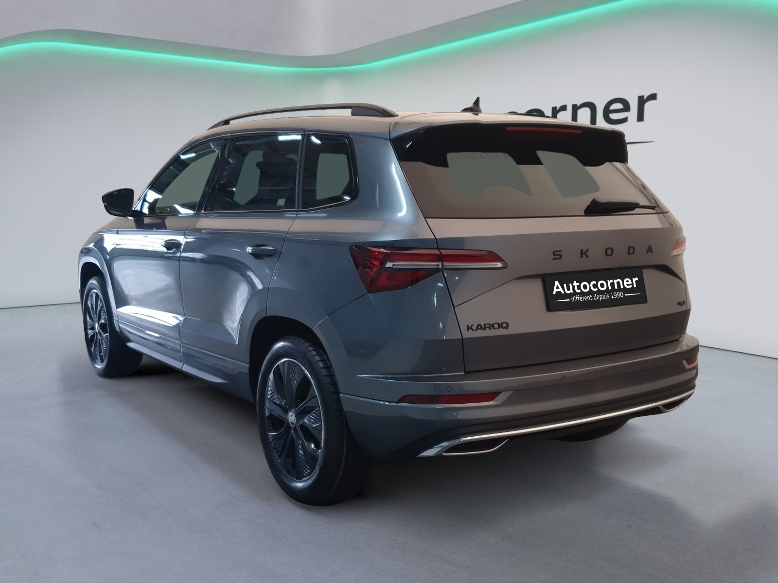 SKODA Karoq 2.0 TSI Dynamic Limited Edition 4x4 DSG-image-2