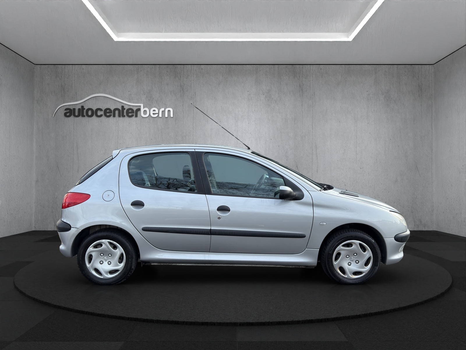PEUGEOT 206 1.6 XT-image-7