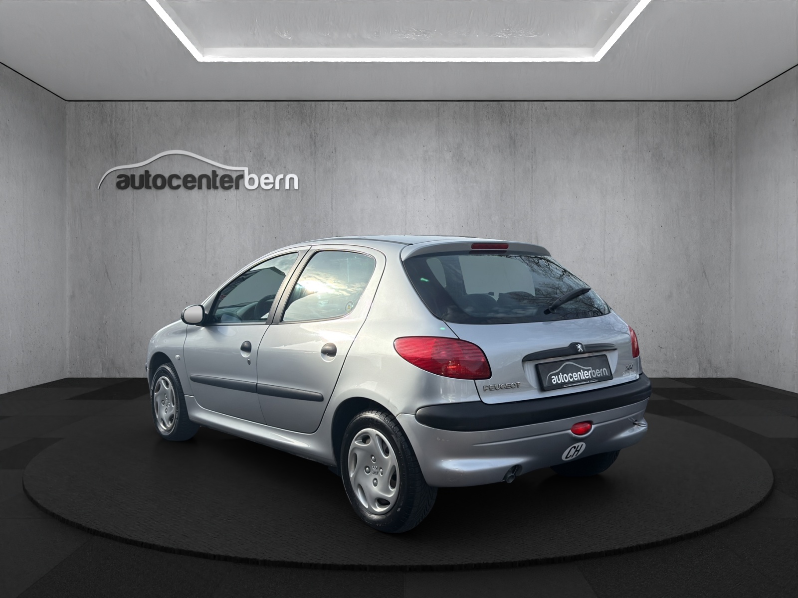 PEUGEOT 206 1.6 XT-image-4