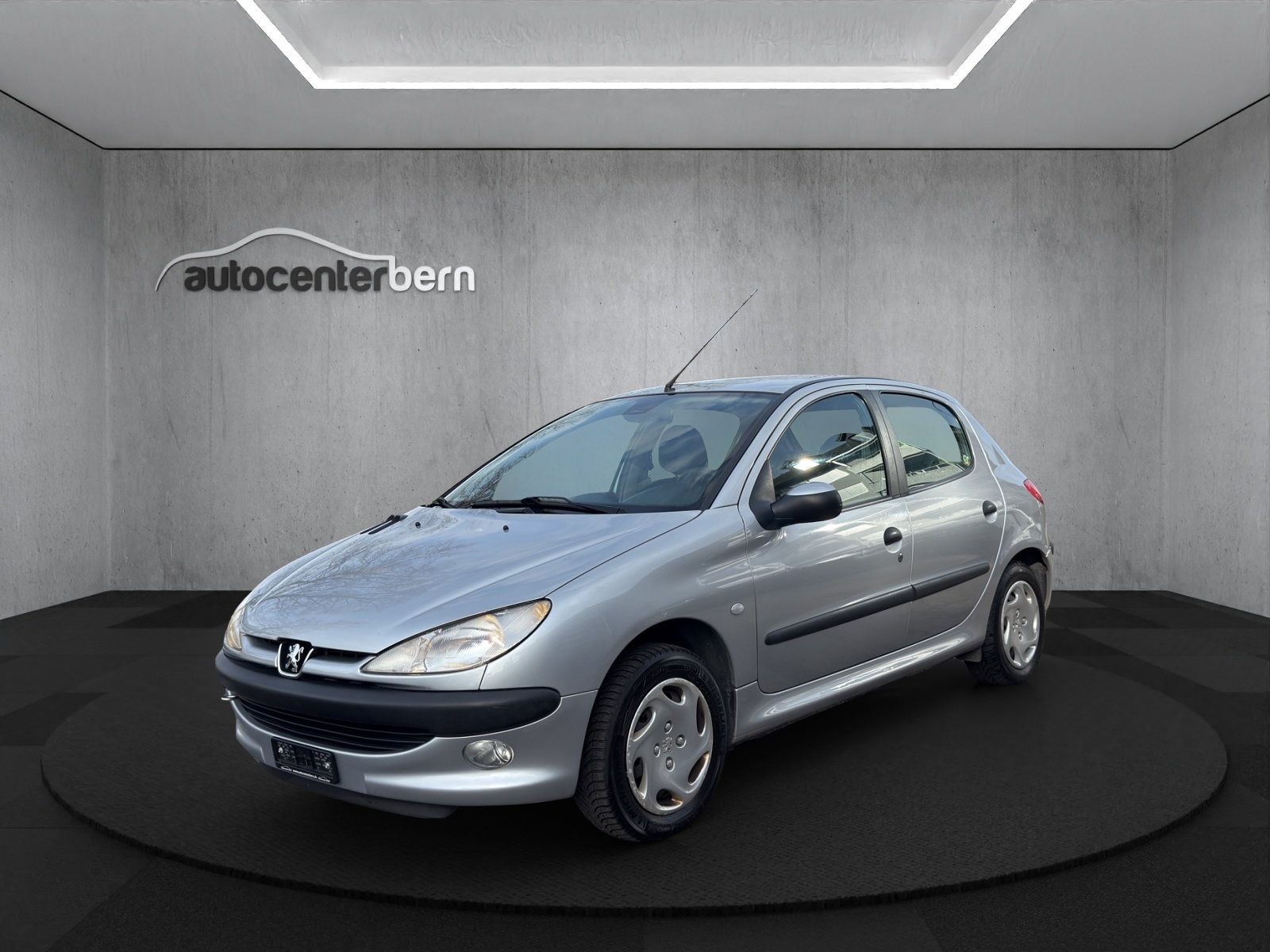 PEUGEOT 206 1.6 XT-image-2