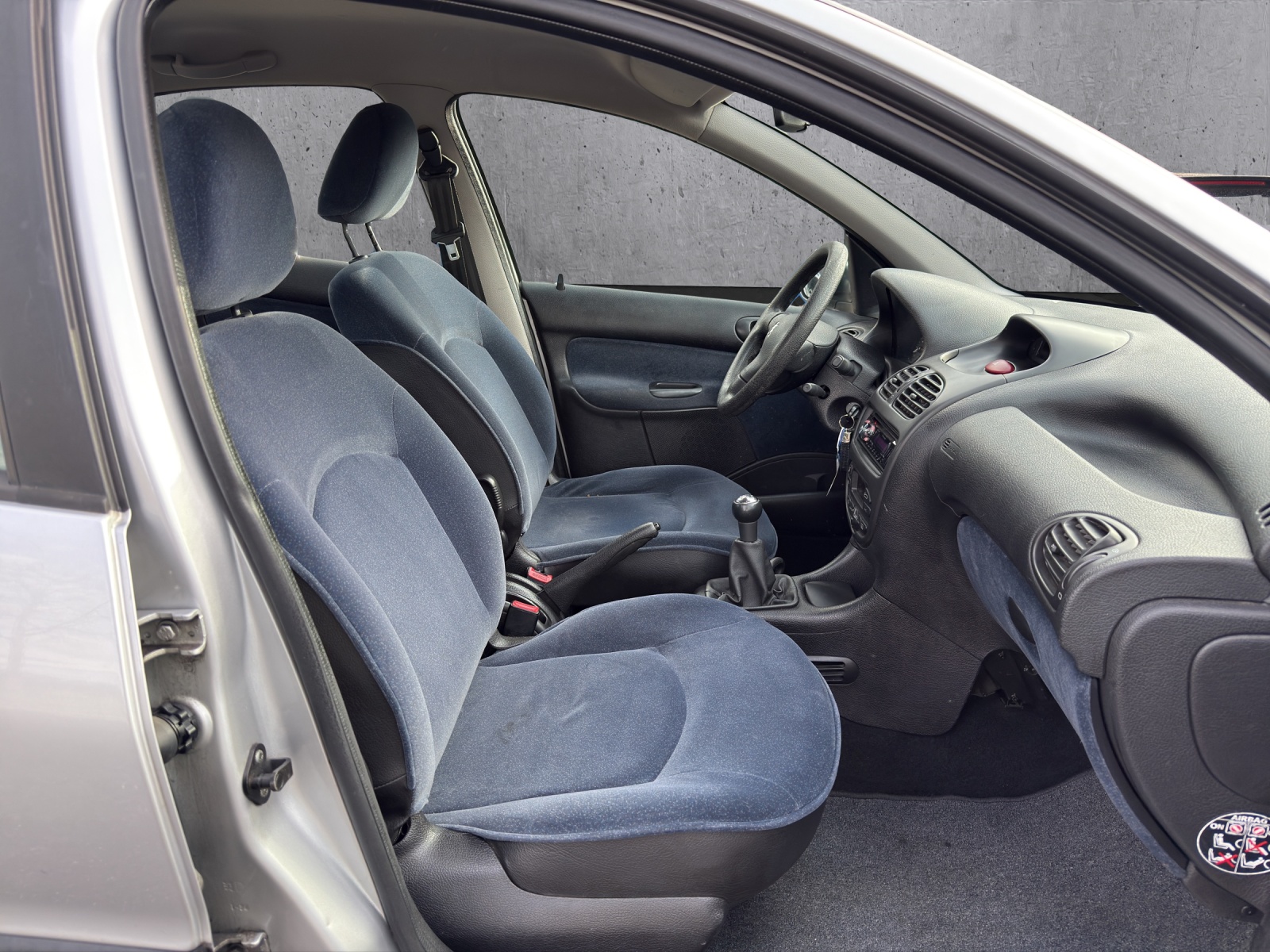 PEUGEOT 206 1.6 XT-image-12