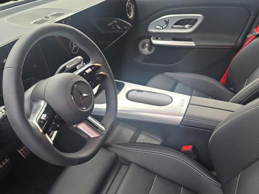 MERCEDES-BENZ GLB 350 85kWh EQ 4 Matic-image-6