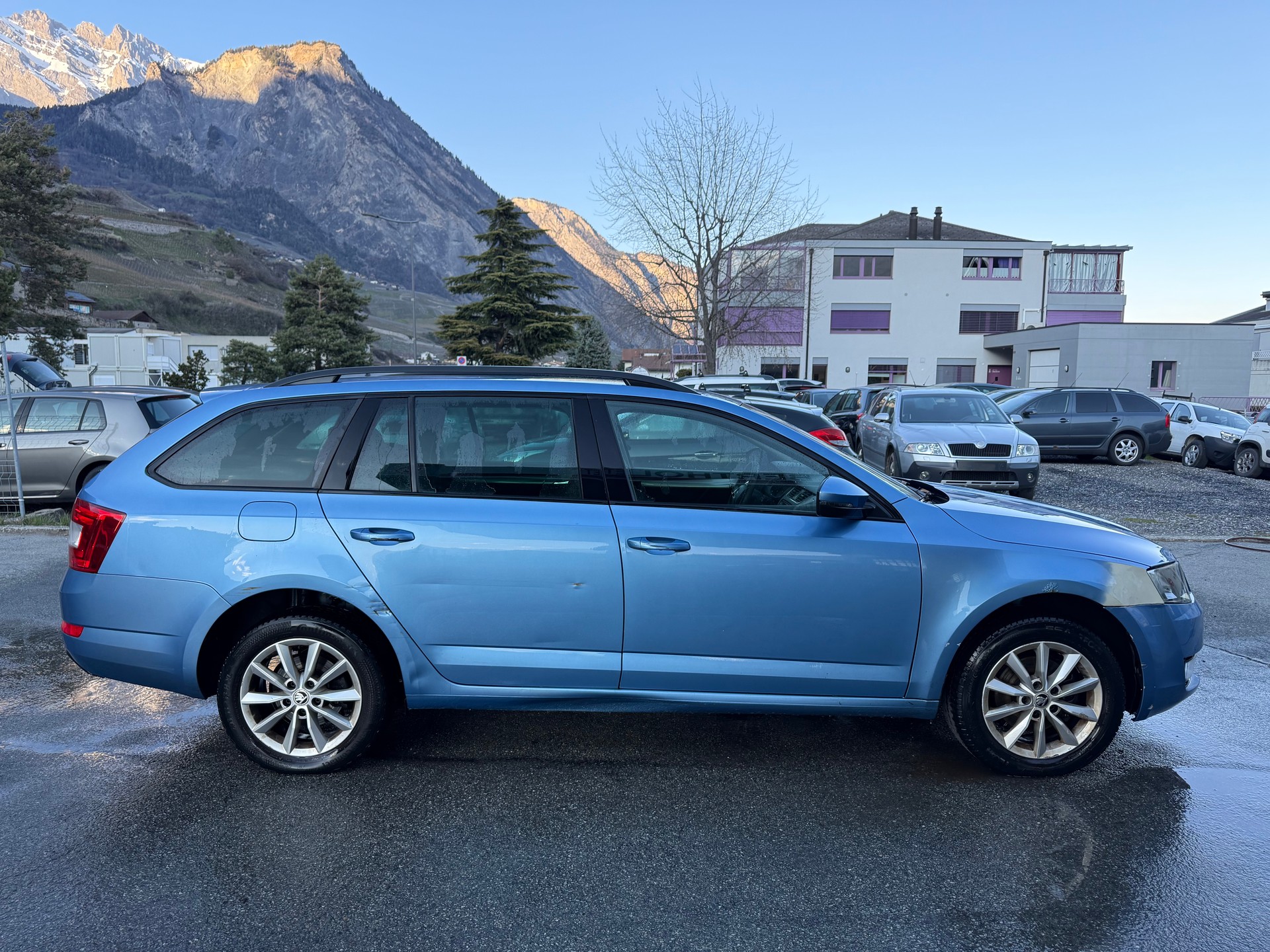 SKODA Octavia Combi 1.6 TDI Elegance 4x4-image-5