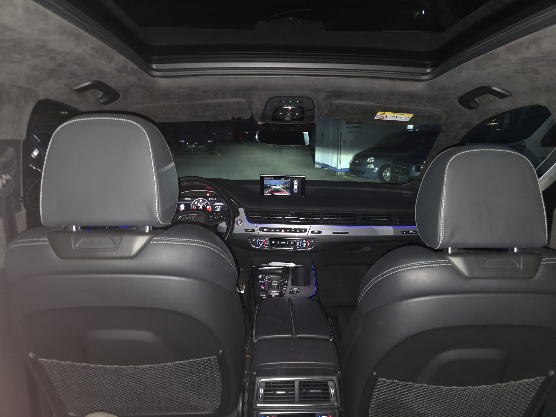 AUDI SQ7 4.0 TDI quattro tiptronic-image-21