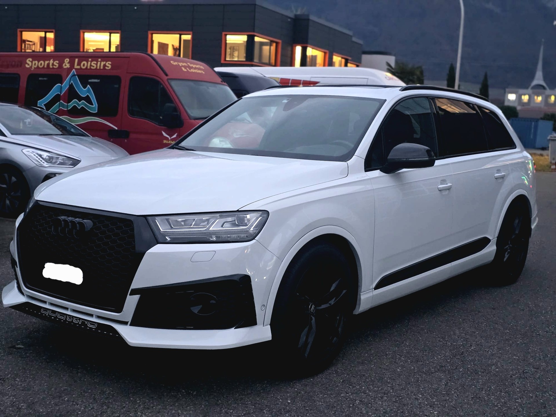AUDI SQ7 4.0 TDI quattro tiptronic-image-2