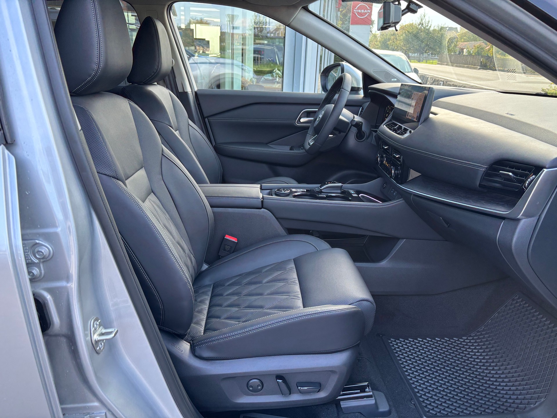 NISSAN X-Trail 1.5 4WD e-Power 7Sitze Tekna+-image-7
