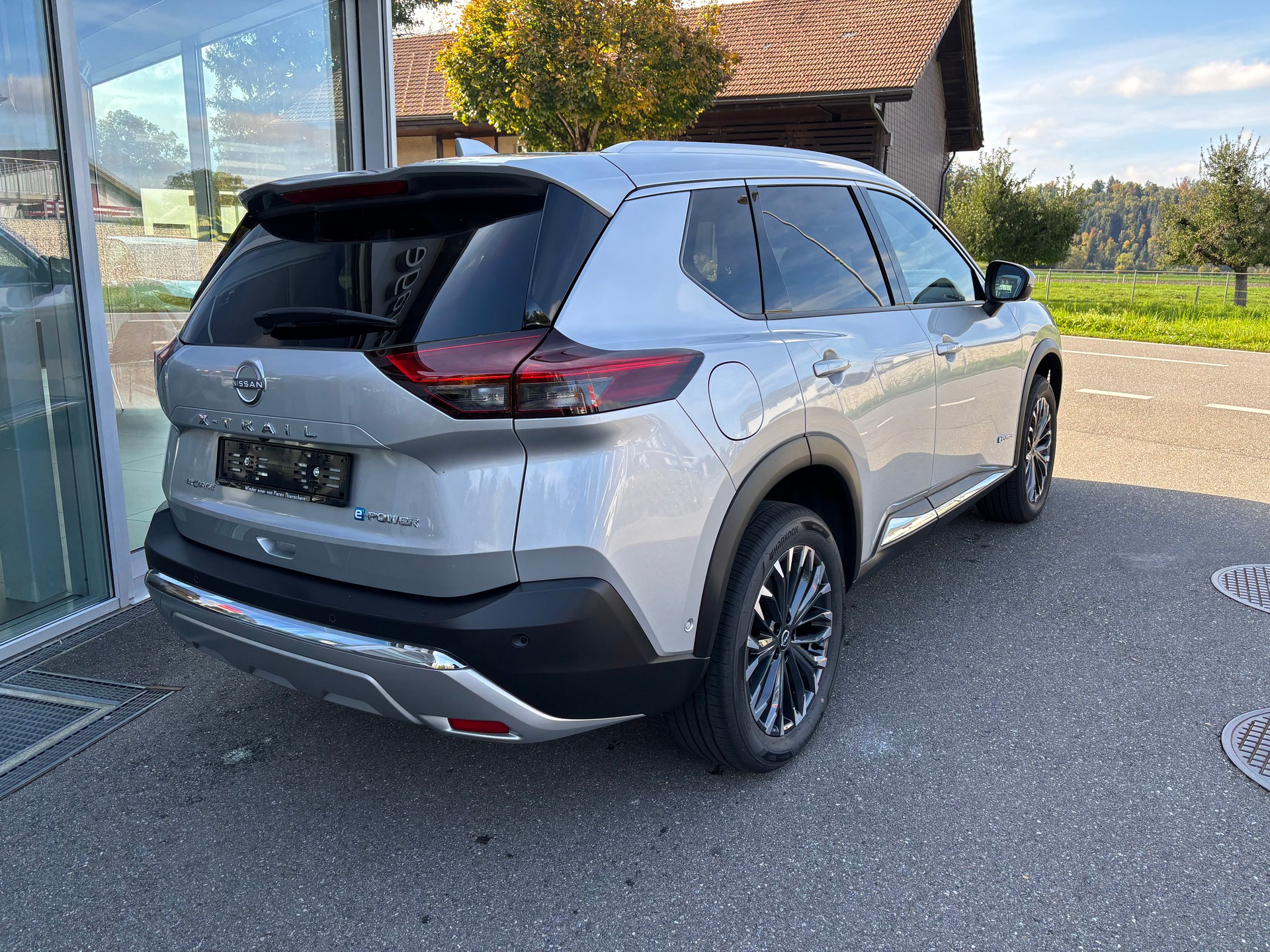 NISSAN X-Trail 1.5 4WD e-Power 7Sitze Tekna+-image-3