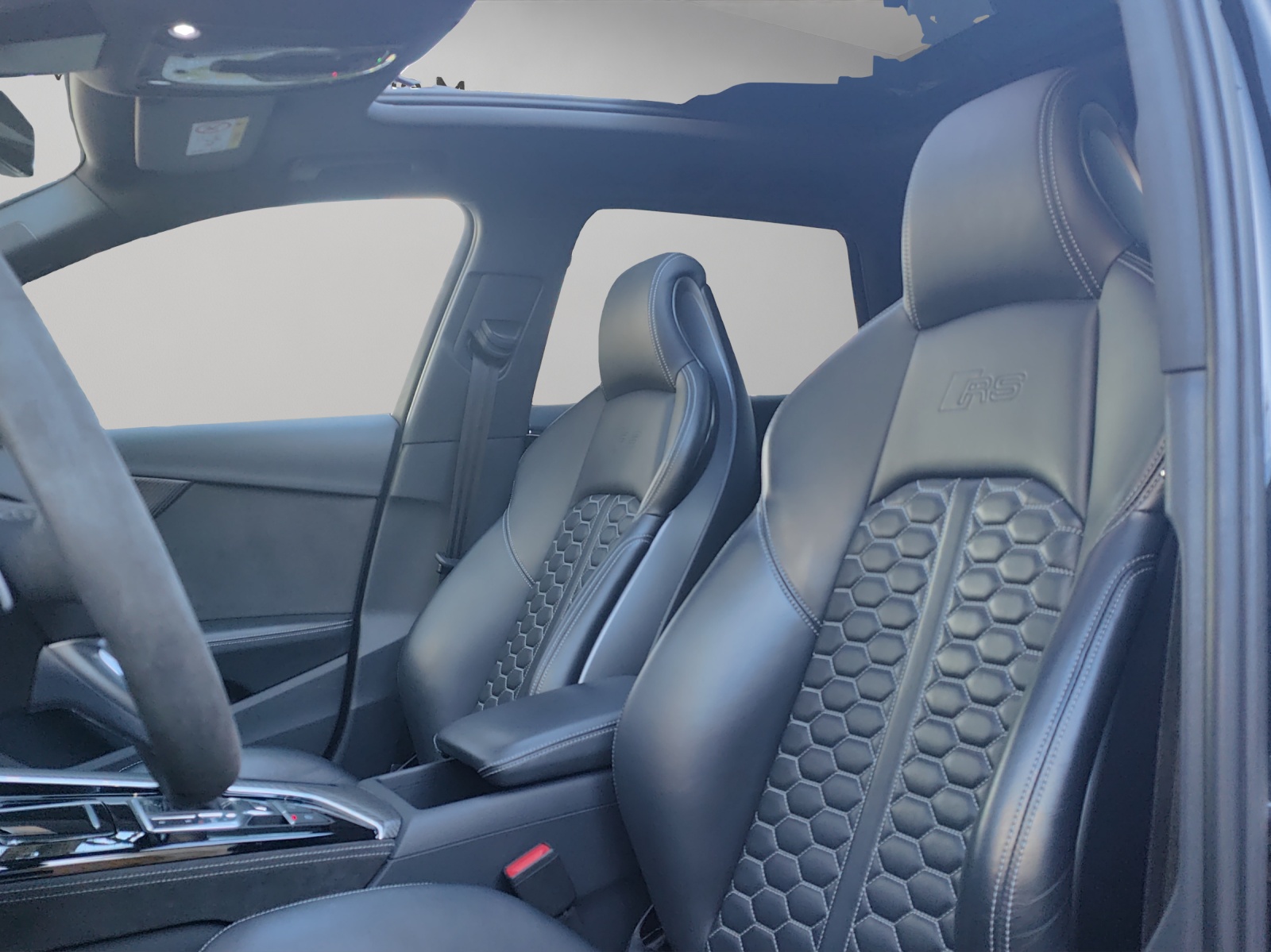 AUDI RS4 Avant quattro tiptronic-image-6
