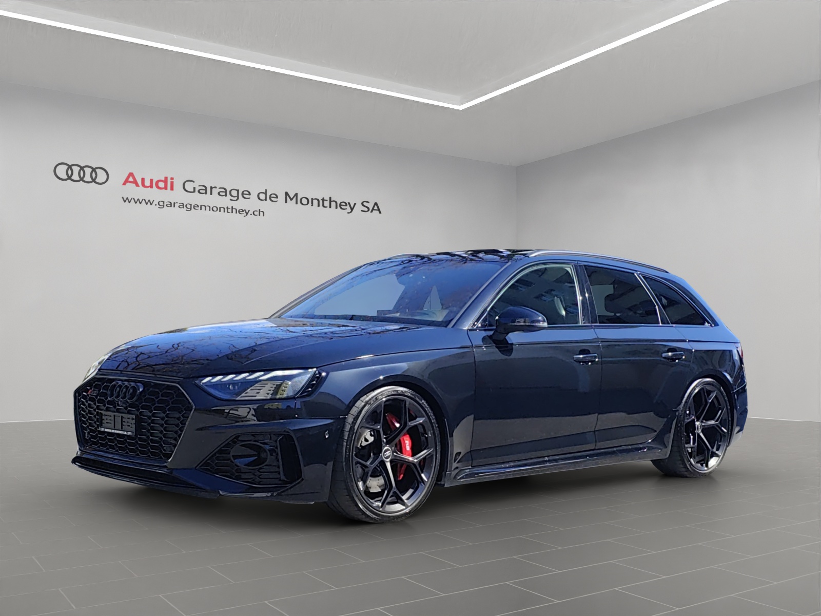 AUDI RS4 Avant quattro tiptronic — slika 1