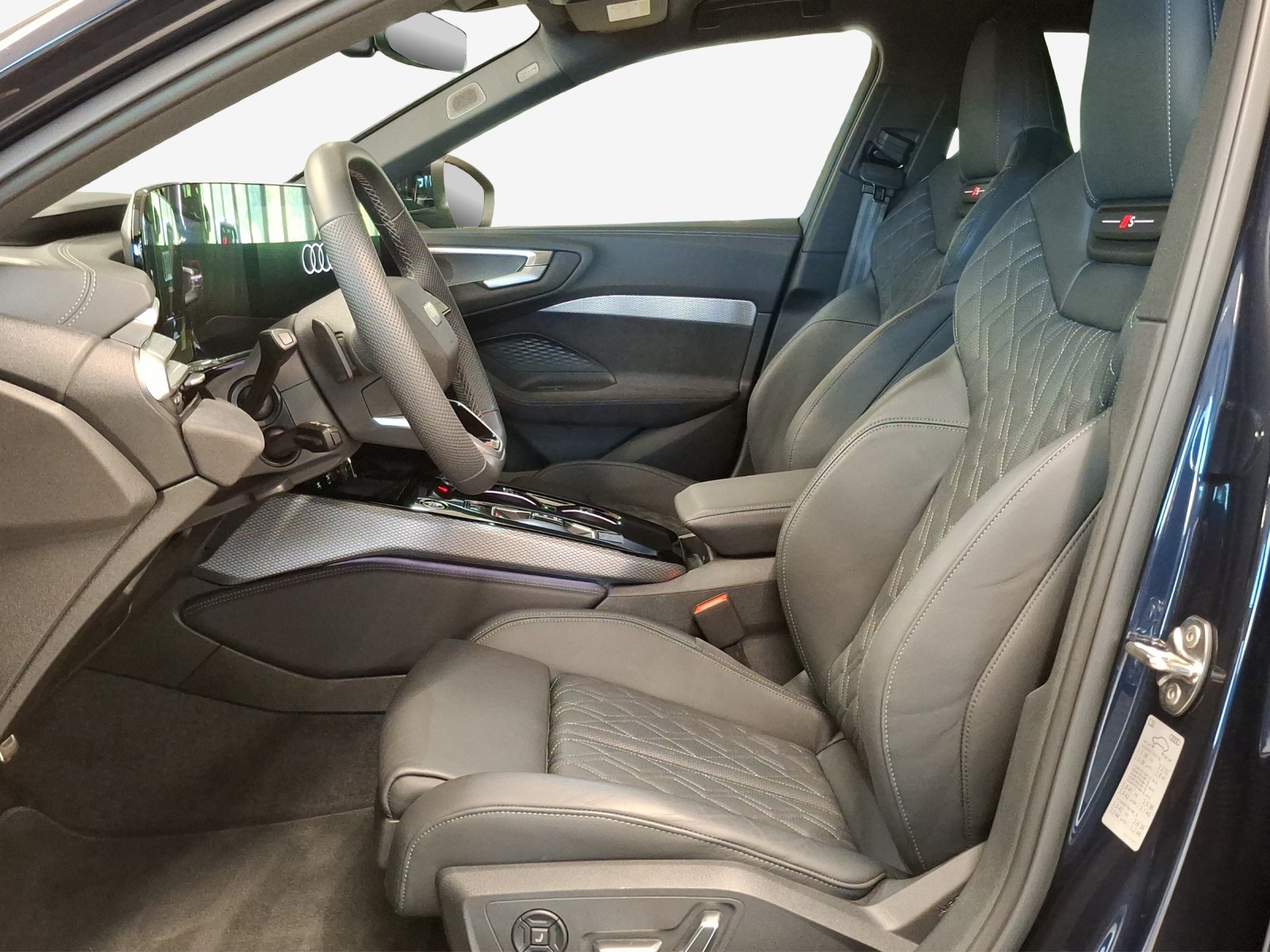 AUDI A5 Avant TDI quattro 150 kW Attraction S tronic-image-7