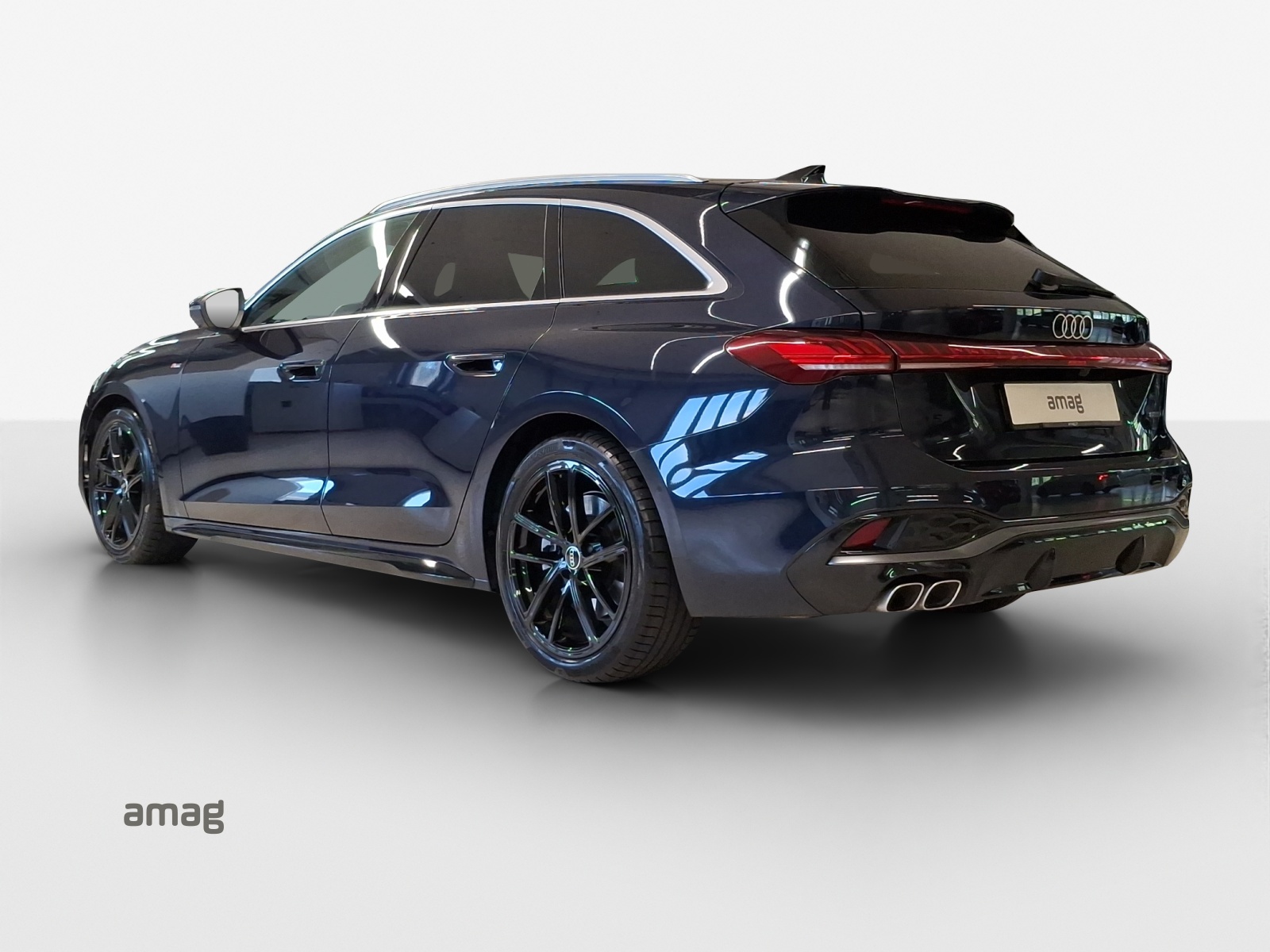 AUDI A5 Avant TDI quattro 150 kW Attraction S tronic-image-2