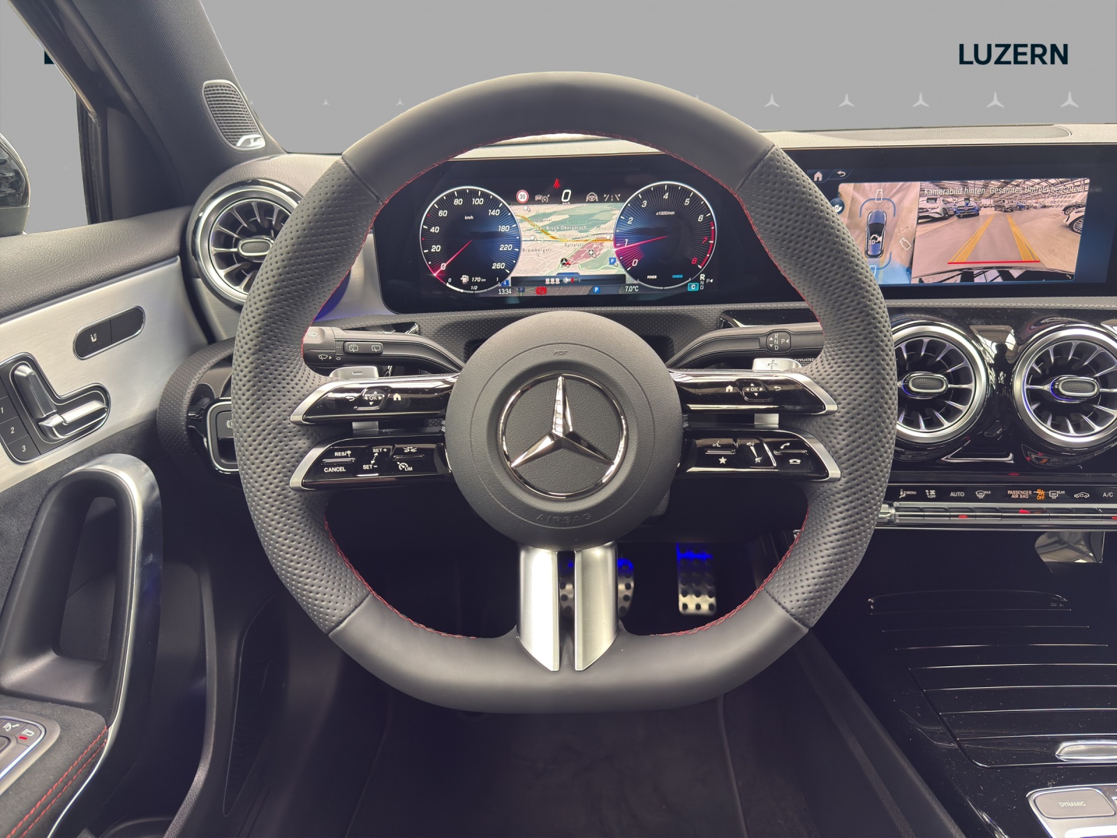MERCEDES-BENZ A 250 4Matic 8G-DCT-image-9