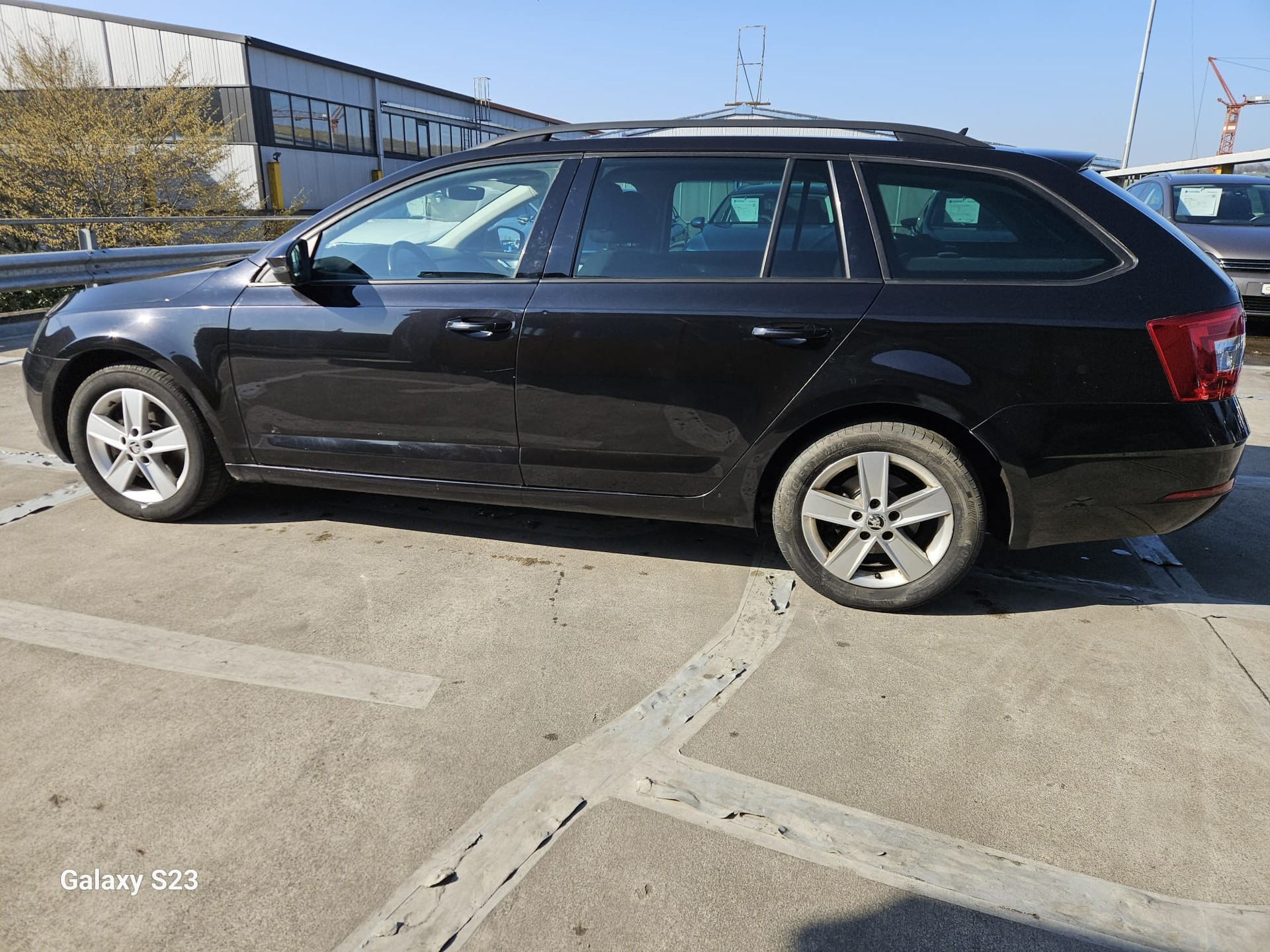 SKODA Octavia Combi 2.0 TDI Ambition 4x4 DSG-image-1