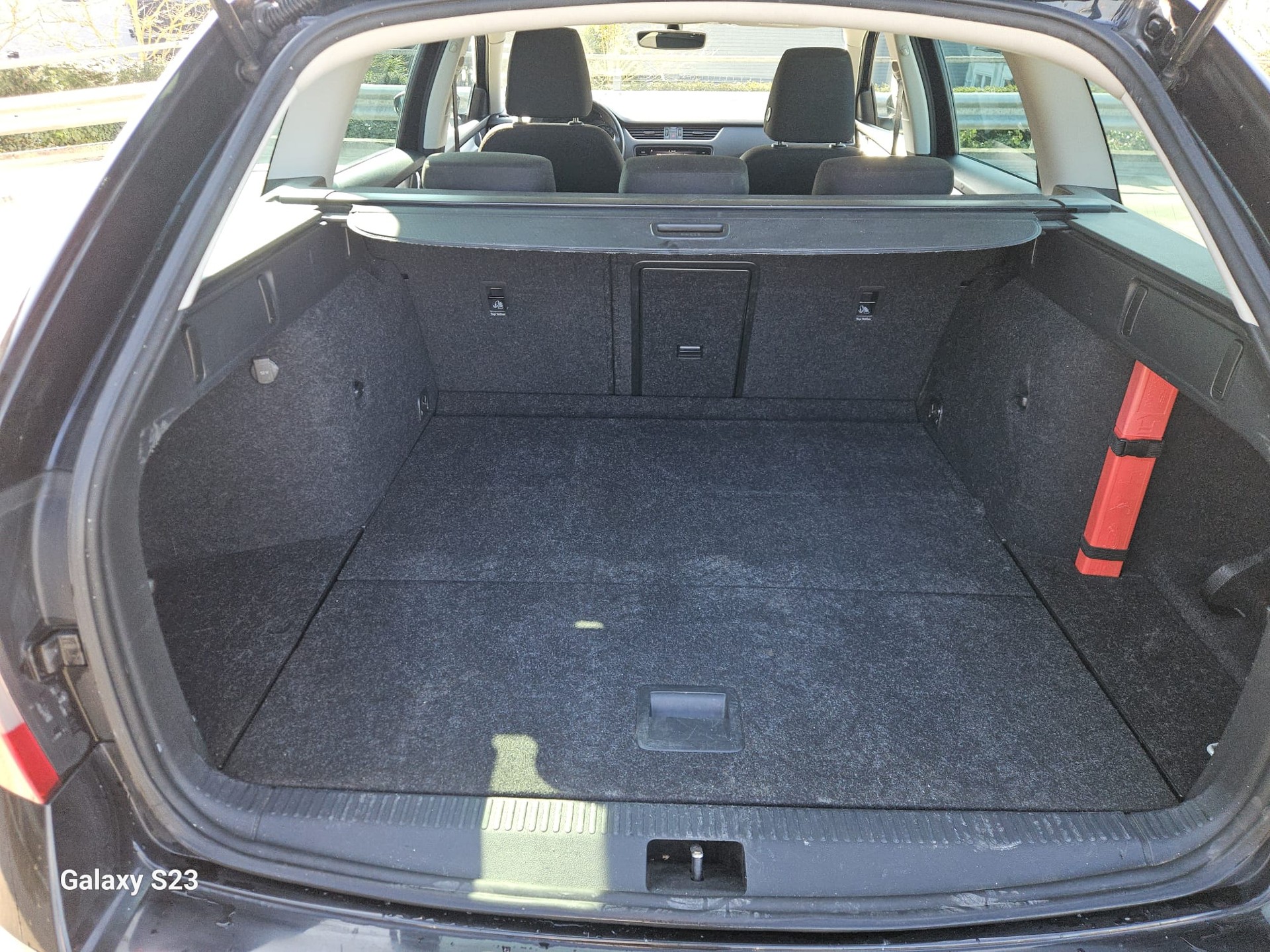 SKODA Octavia Combi 2.0 TDI Ambition 4x4 DSG-image-10