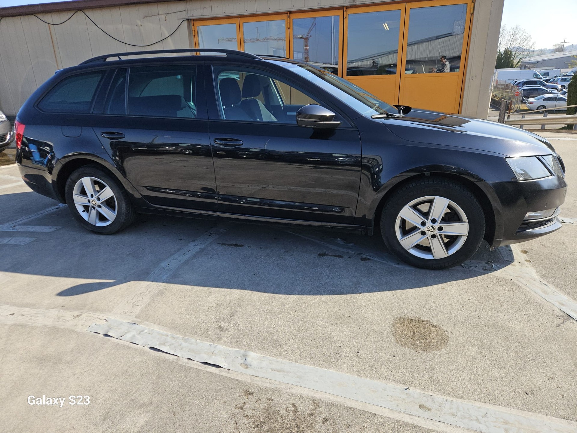 SKODA Octavia Combi 2.0 TDI Ambition 4x4 DSG-image-4