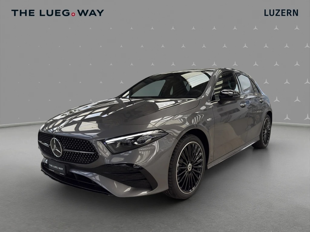 MERCEDES-BENZ A 250 e with EQ - AMG / DISTRONIC / 360 Grad Kamera / Panorama-Dach-image-15
