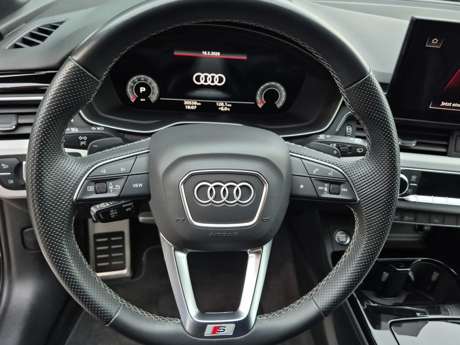 AUDI A4 Avant 45 TFSI S line S-tronic quattro-image-9