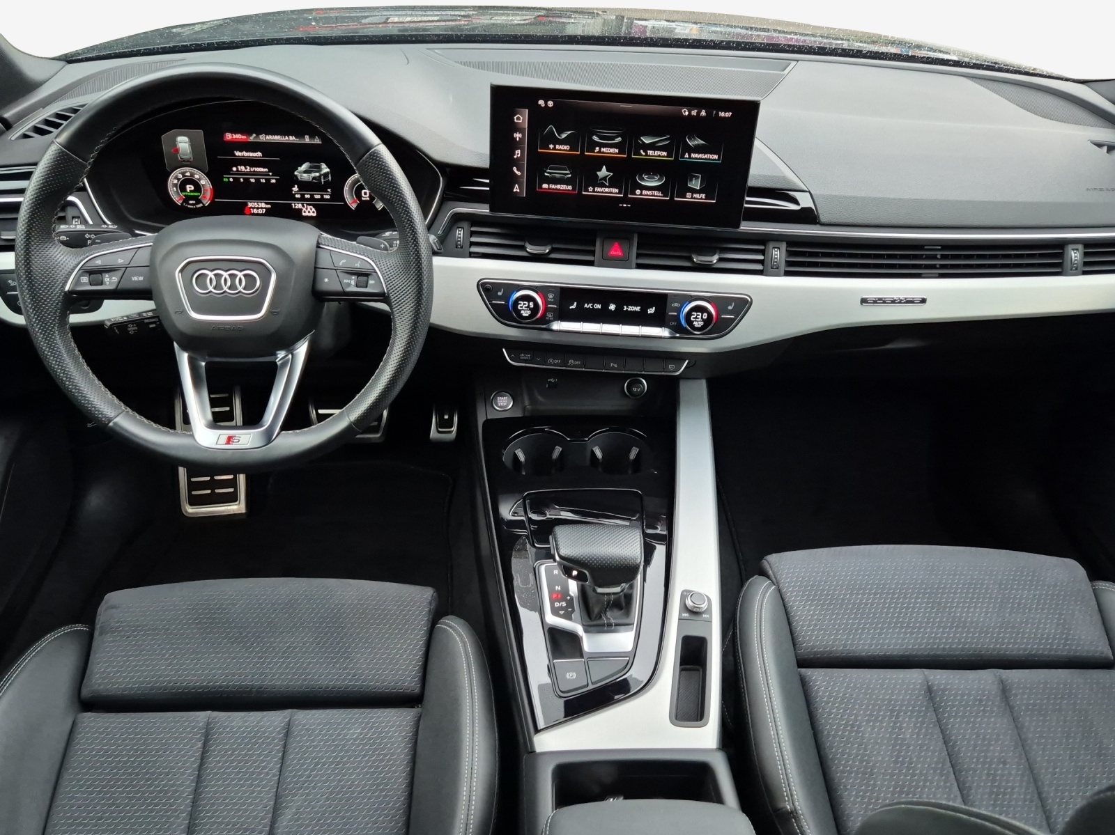 AUDI A4 Avant 45 TFSI S line S-tronic quattro-image-8