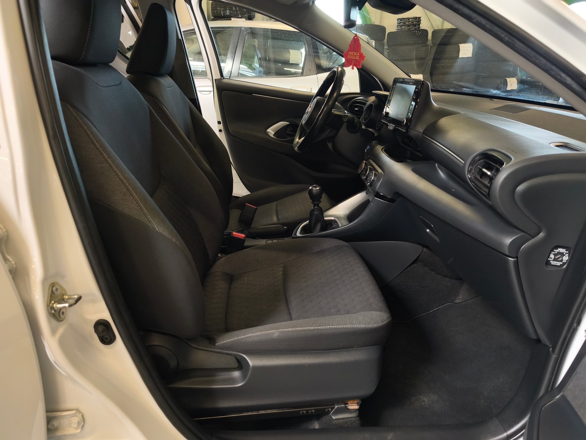 TOYOTA Yaris 1.5 Trend-image-9