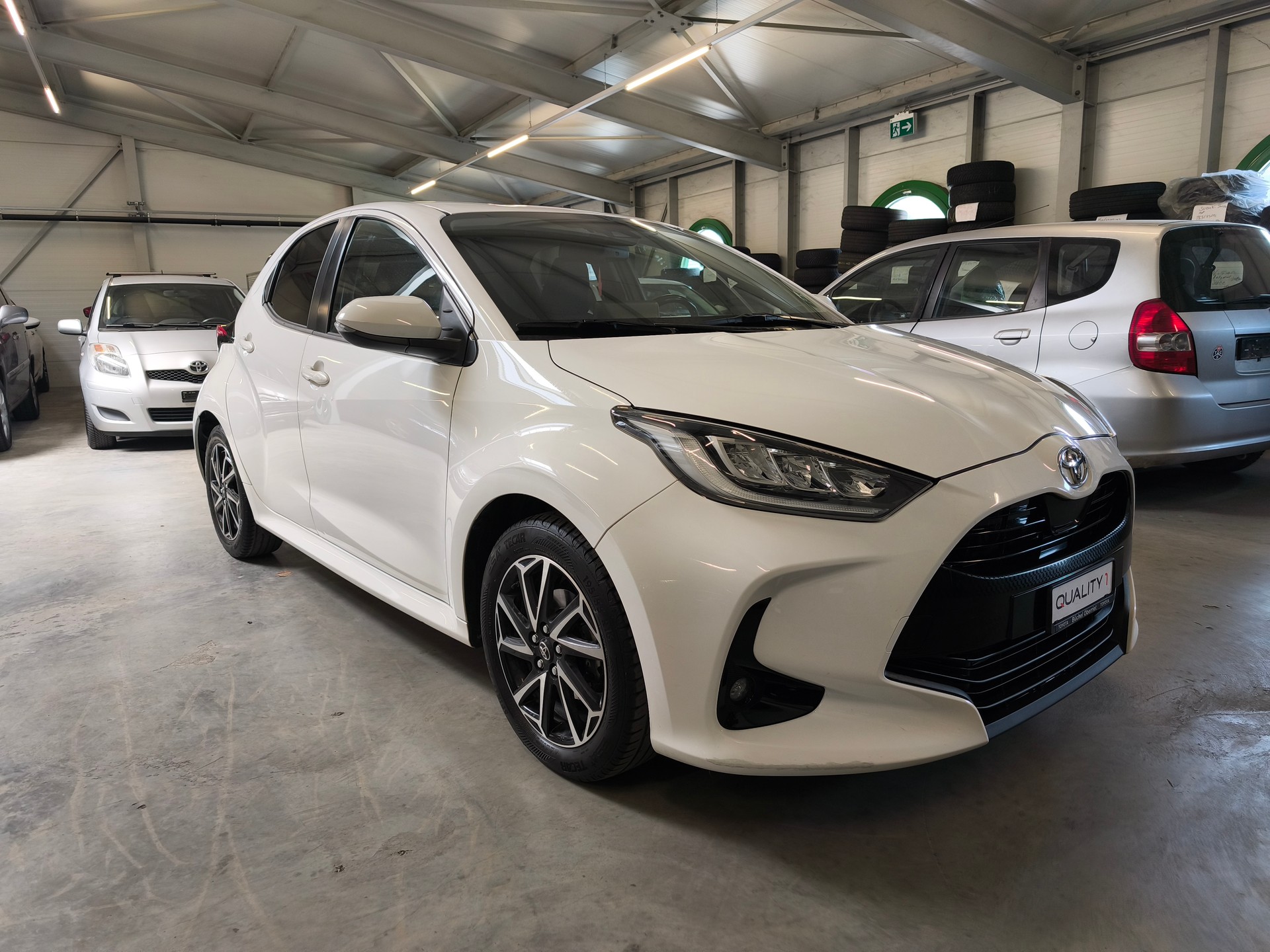 TOYOTA Yaris 1.5 Trend-image-1