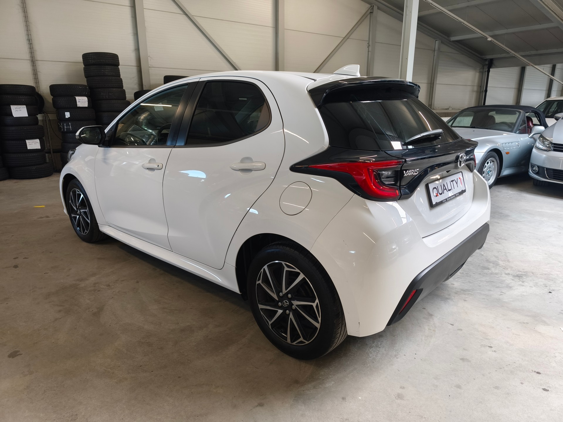 TOYOTA Yaris 1.5 Trend-image-4