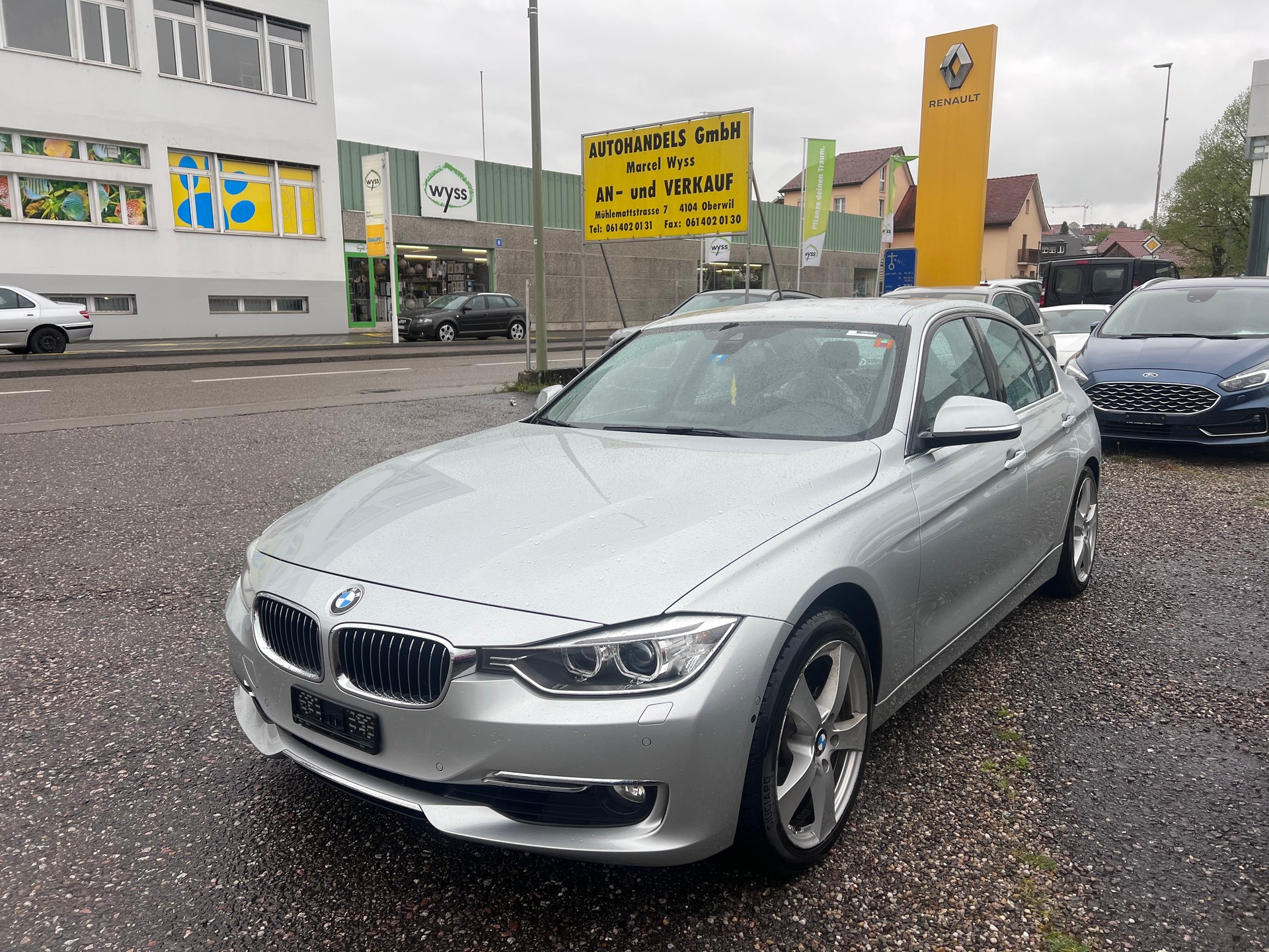 BMW 328i xDrive Steptronic-image-2