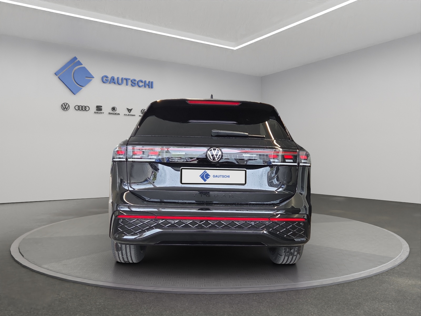 VW Tiguan 2.0 TDI SCR R-Line 4Motion DSG-image-3