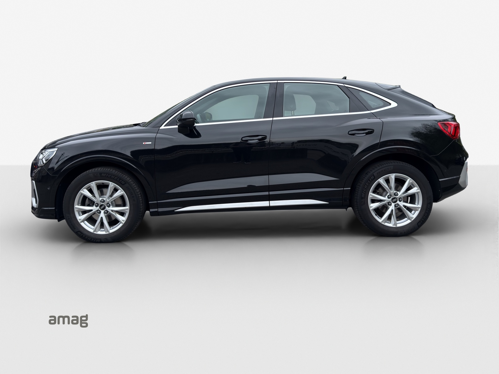 AUDI Q3 Sportback 35 TDI S line Attraction quattro S-tronic-image-1