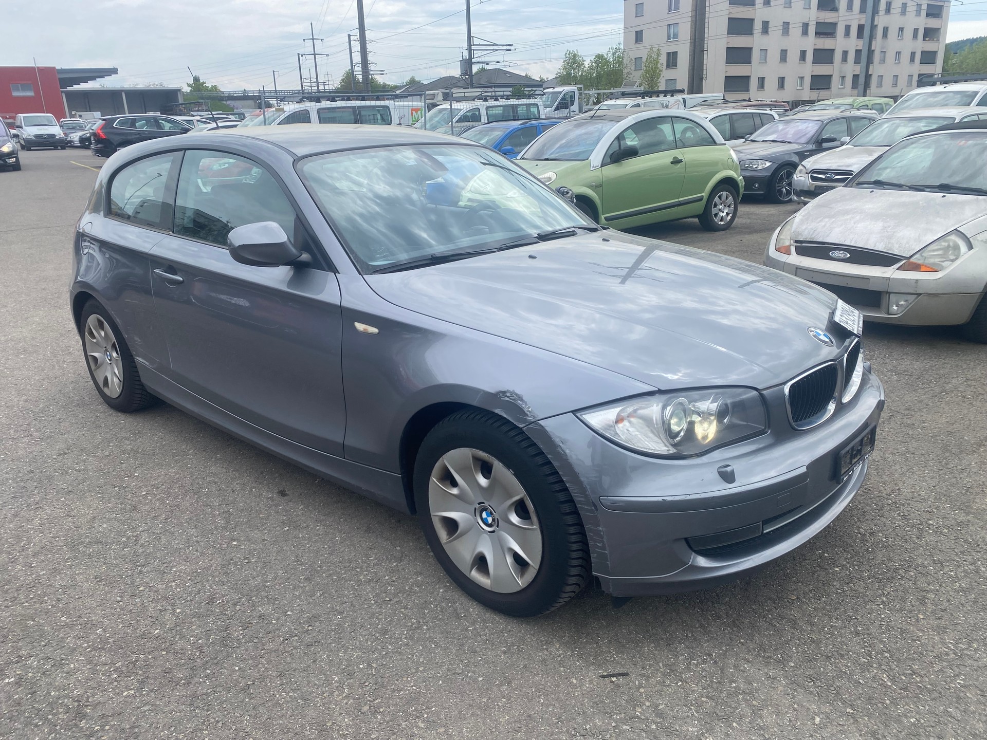BMW 116i-image-1
