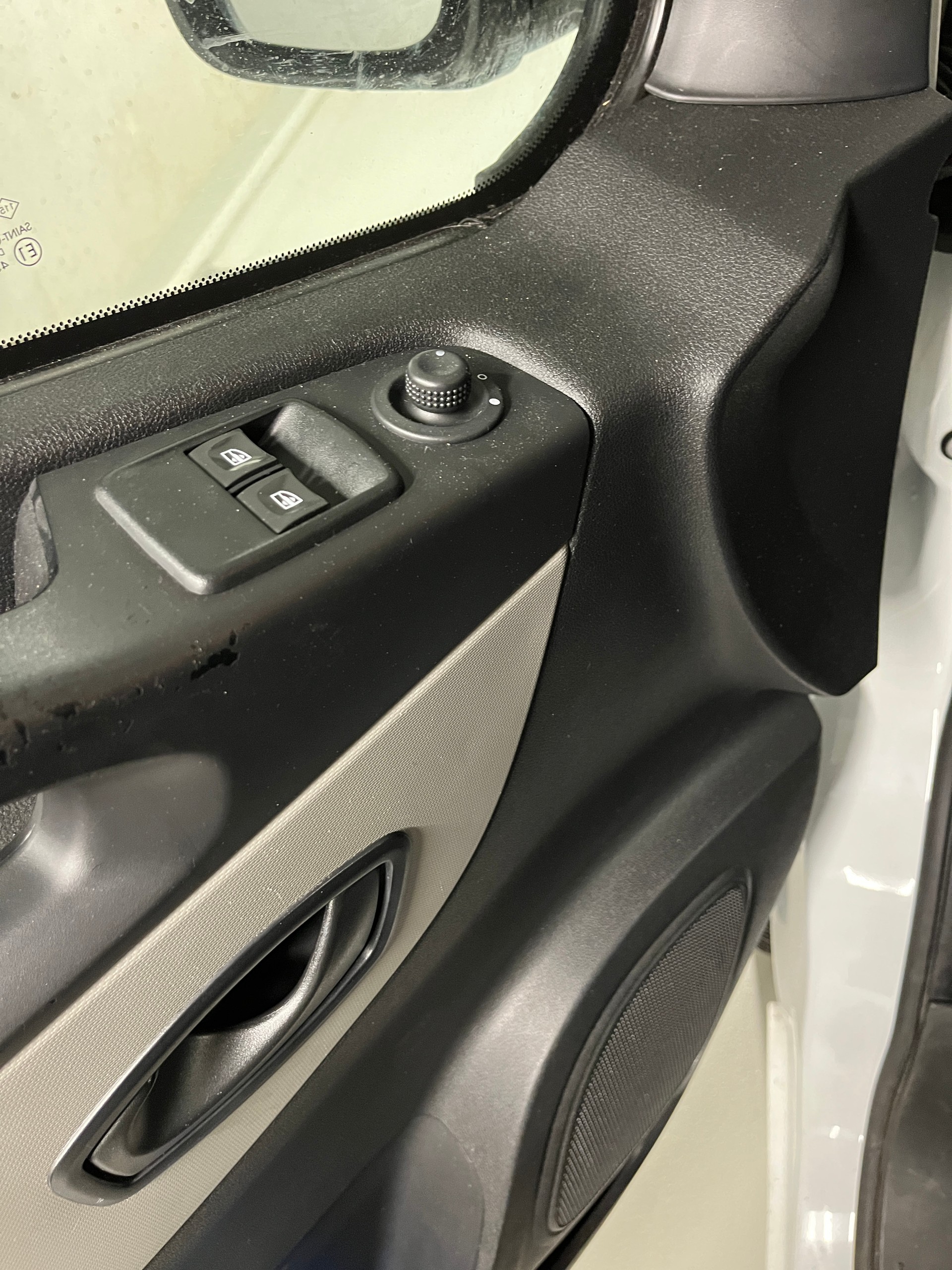 RENAULT Trafic ENERGY dCi 145 Grand Passenger Dynamique-image-20