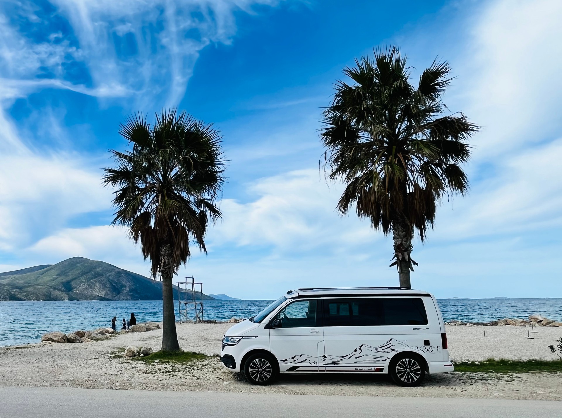 VW T6.1 California 2.0 TDI Beach Edition DSG-image-2