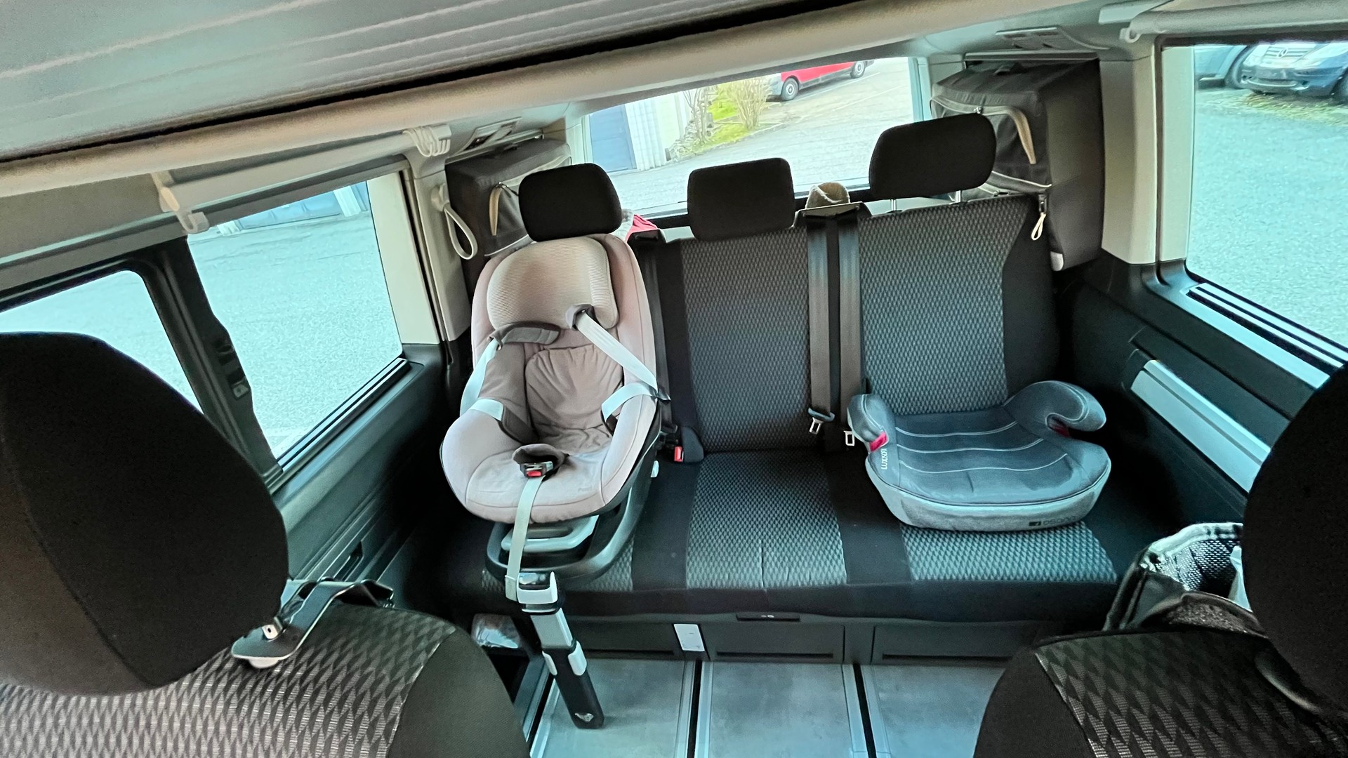 VW T6.1 California 2.0 TDI Beach Edition DSG-image-9
