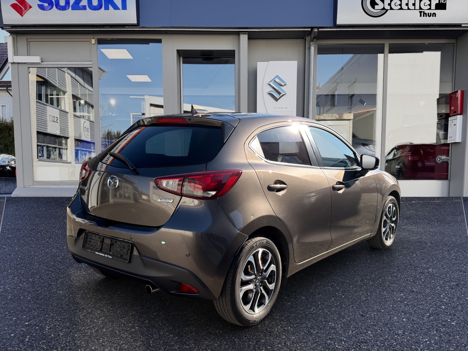 MAZDA 2 SKYACTIV-G 115 Revolution-image-5