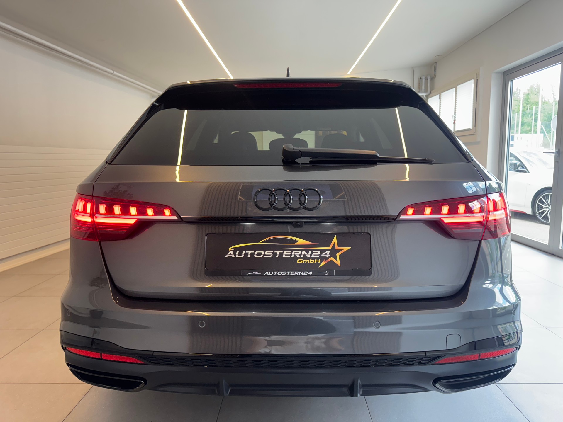 AUDI A4 Avant 40 TDI *Sport*S line*quattro S-tronic*CH-Fahrzeug*Frisch MFK*-image-3