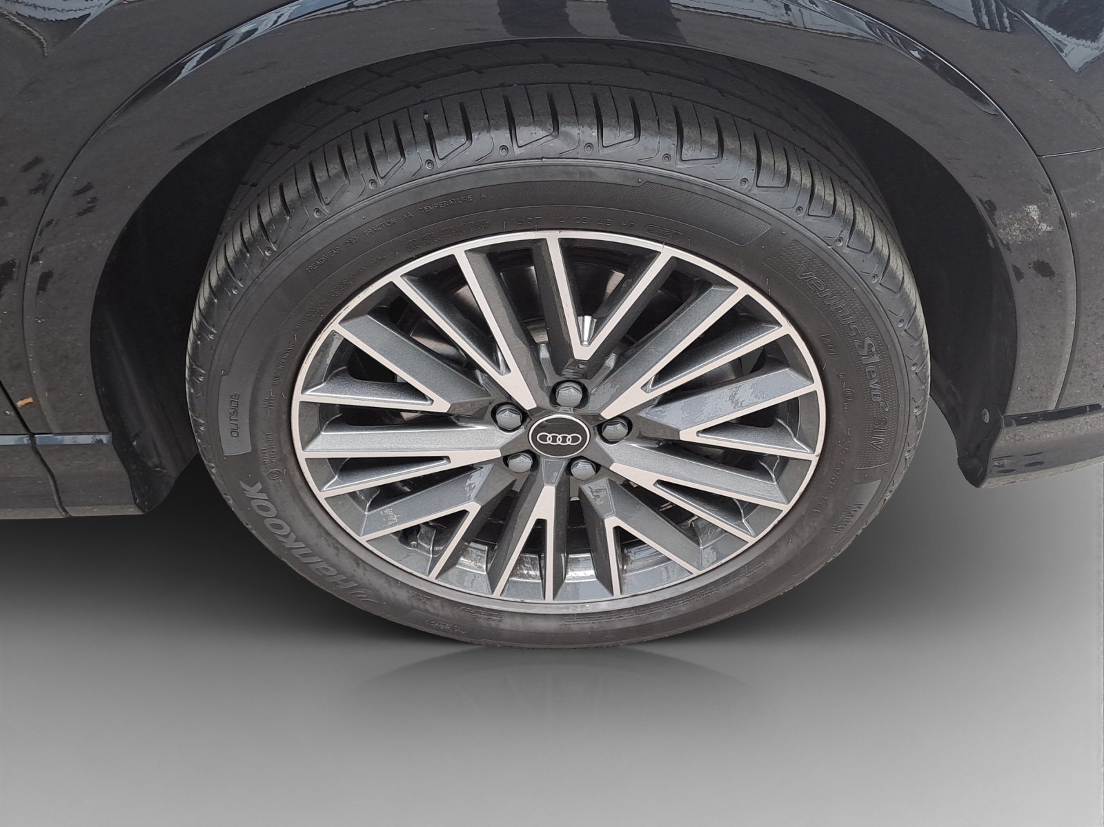 AUDI Q3 40 TFSI S line quattro S-tronic-image-14