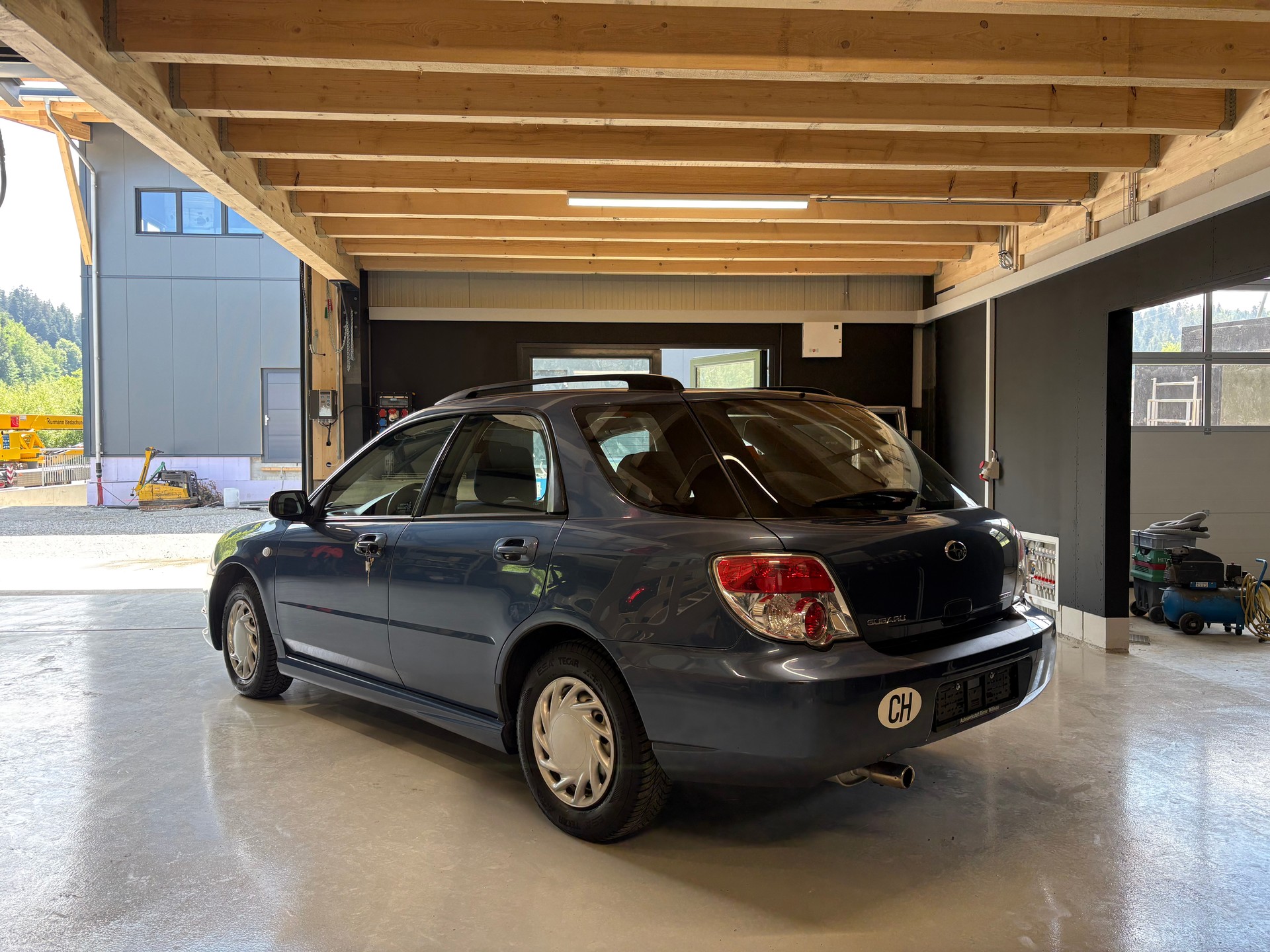 SUBARU Impreza 1.5R Swiss Pique-As Automatic-image-3