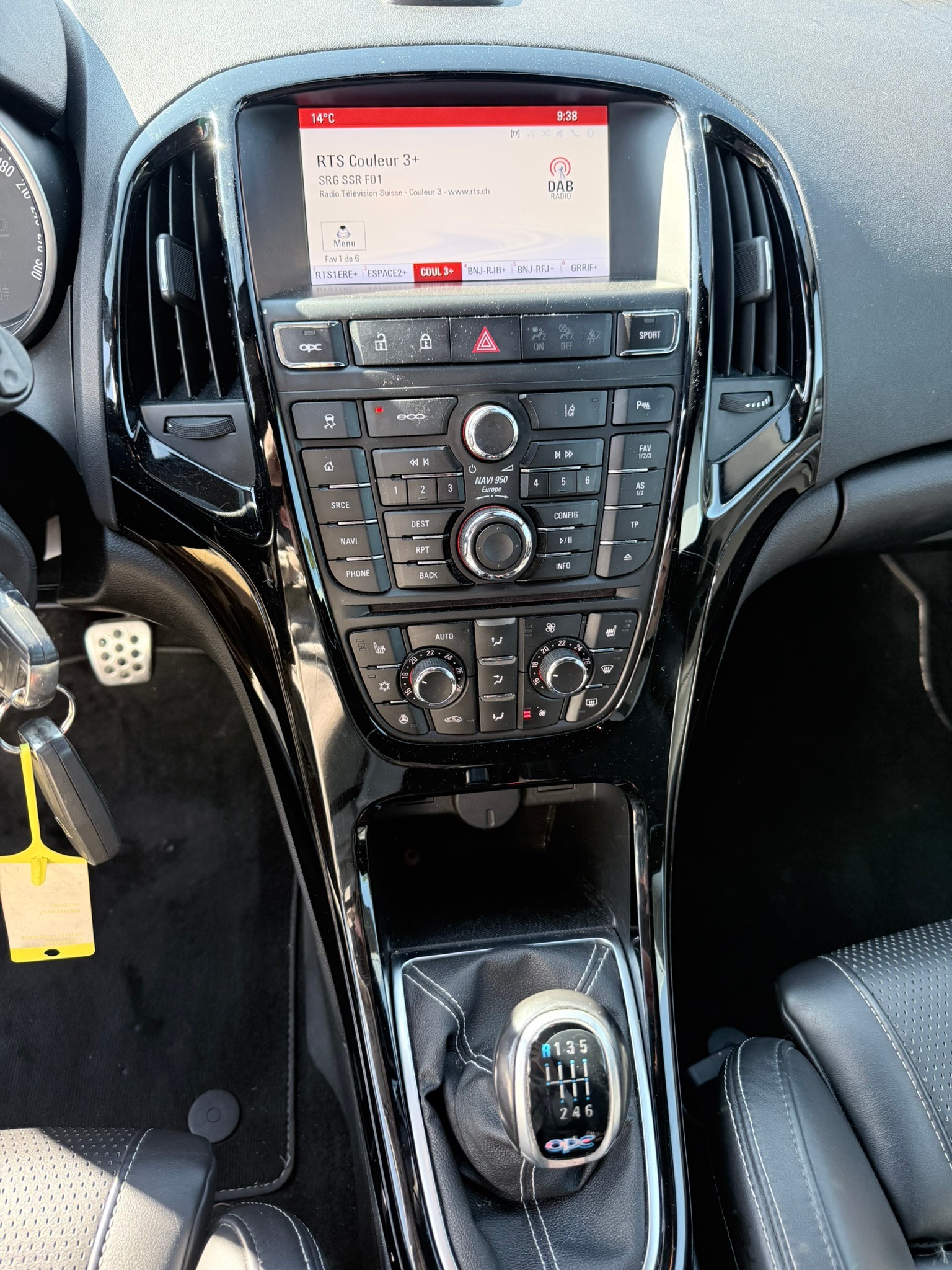 OPEL Astra GTC 2.0i 16V Turbo OPC-image-11