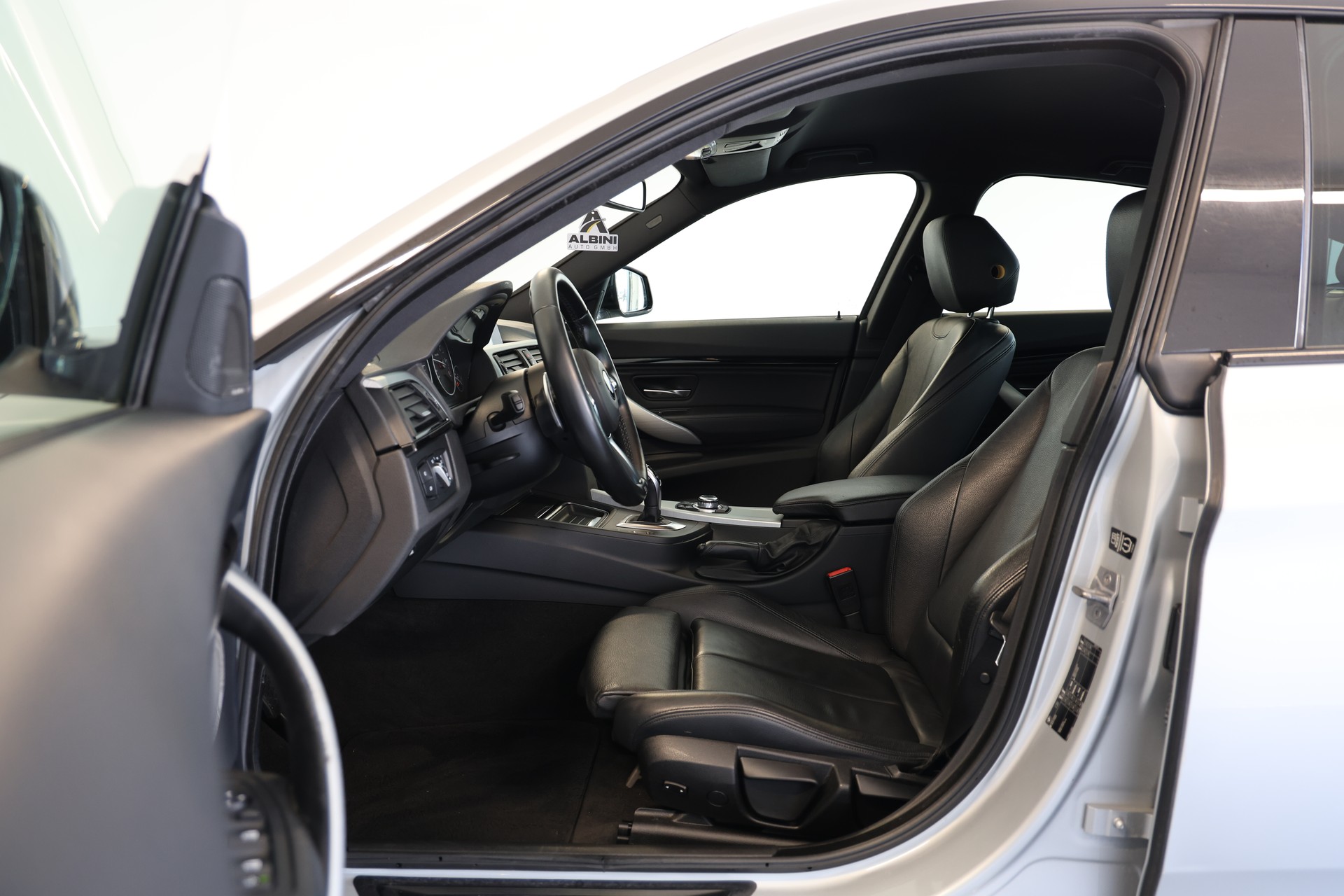 BMW 325d GT-M-Sport Steptronic-image-5