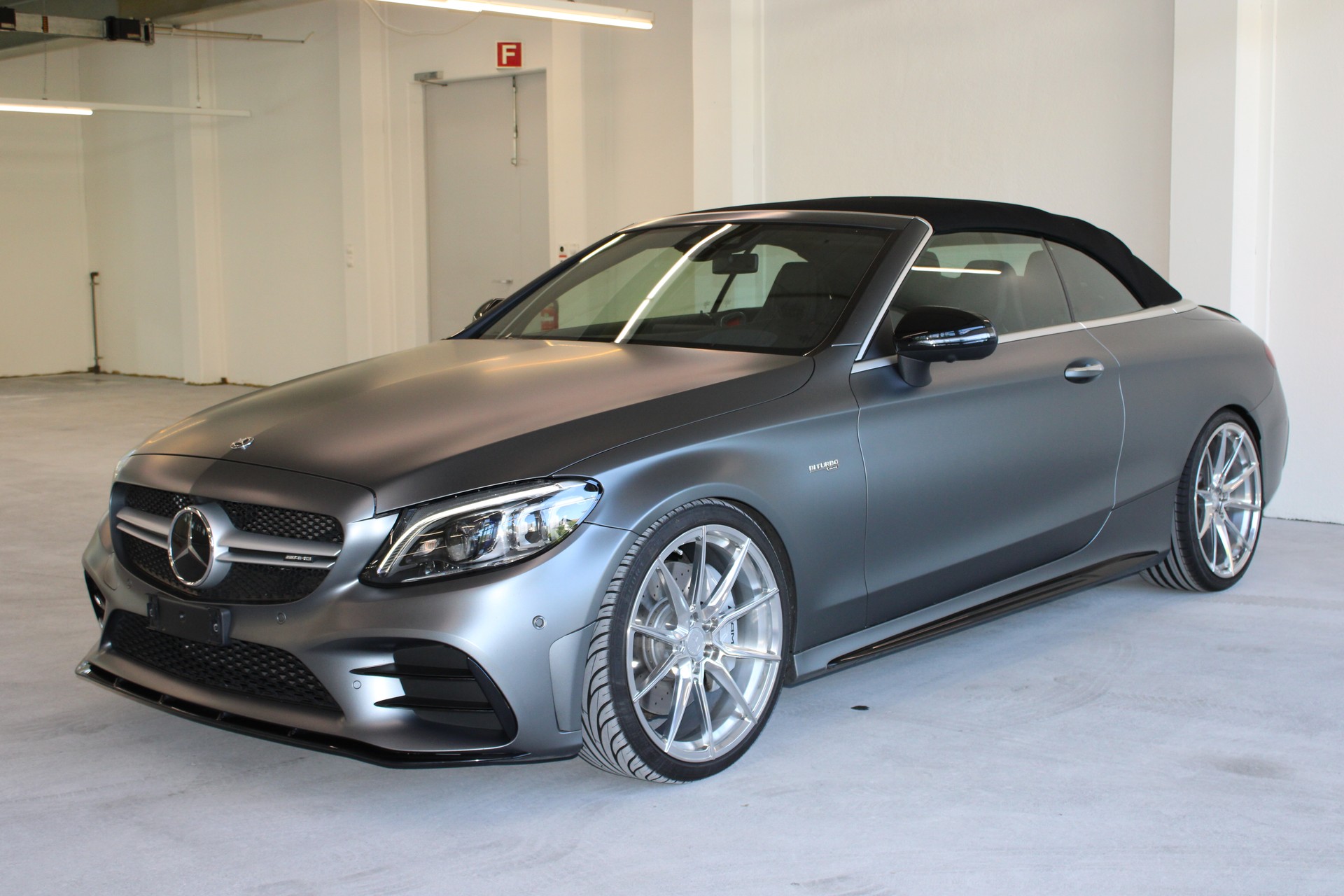 MERCEDES-BENZ C 43 Cabriolet AMG 4Matic 9G-Tronic-image-4