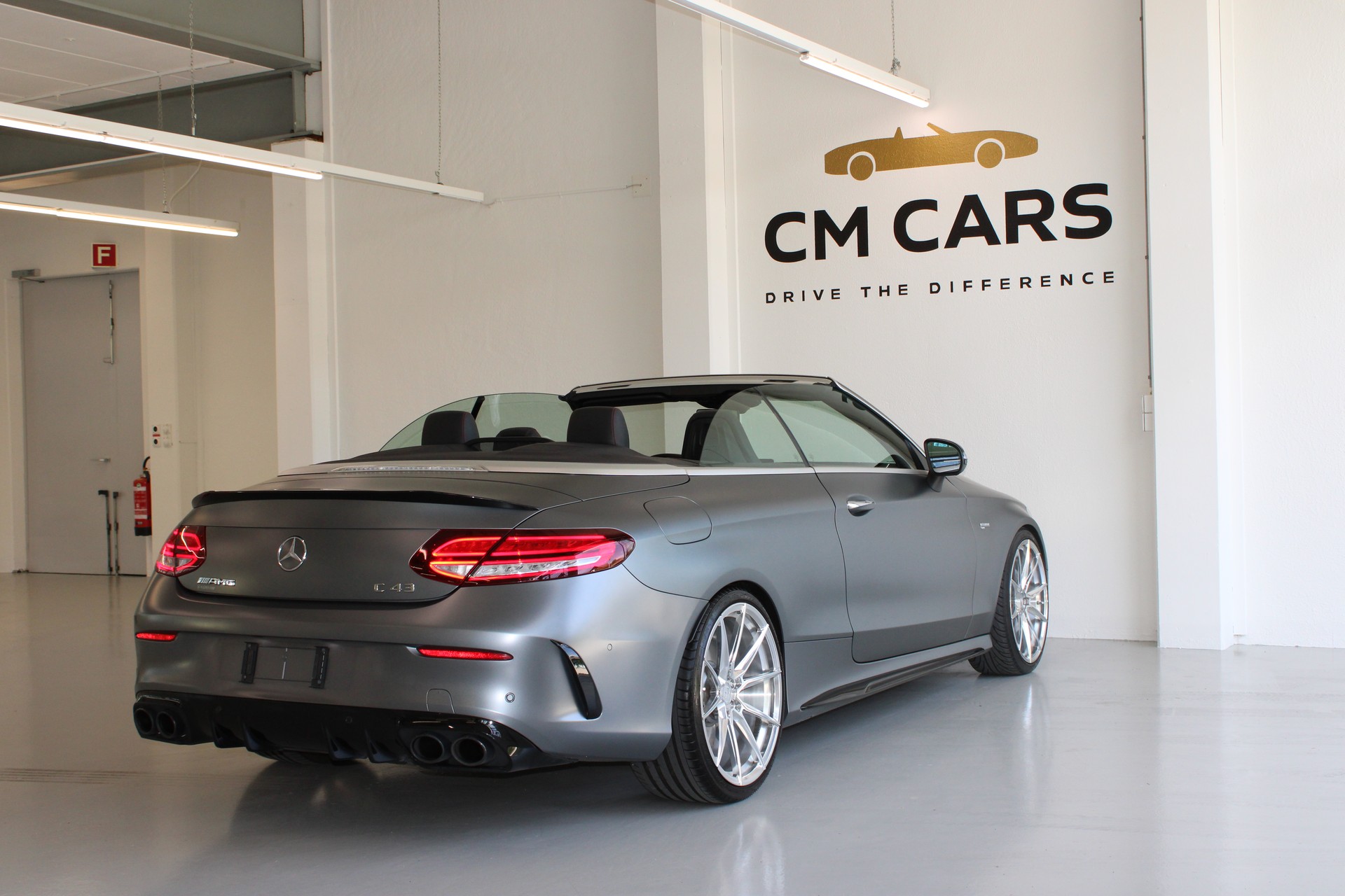 MERCEDES-BENZ C 43 Cabriolet AMG 4Matic 9G-Tronic-image-5