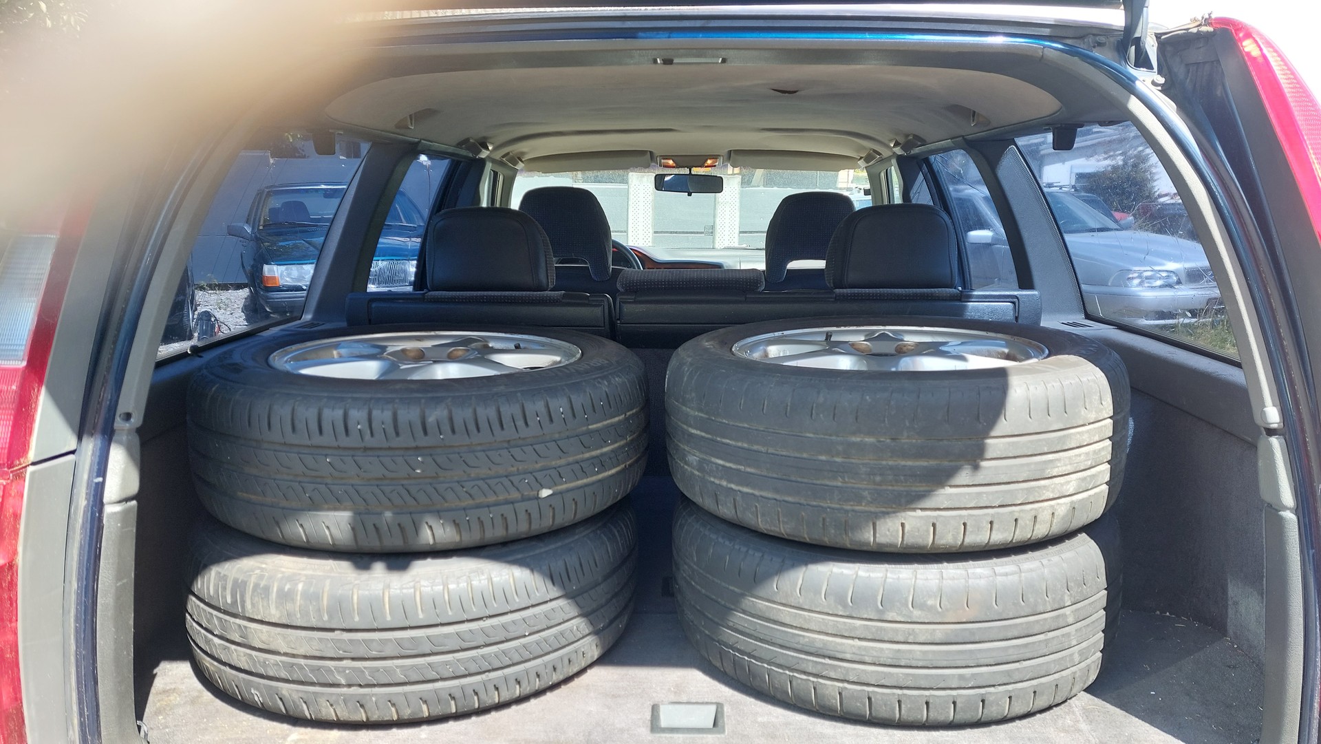 VOLVO 850 T-5-image-11