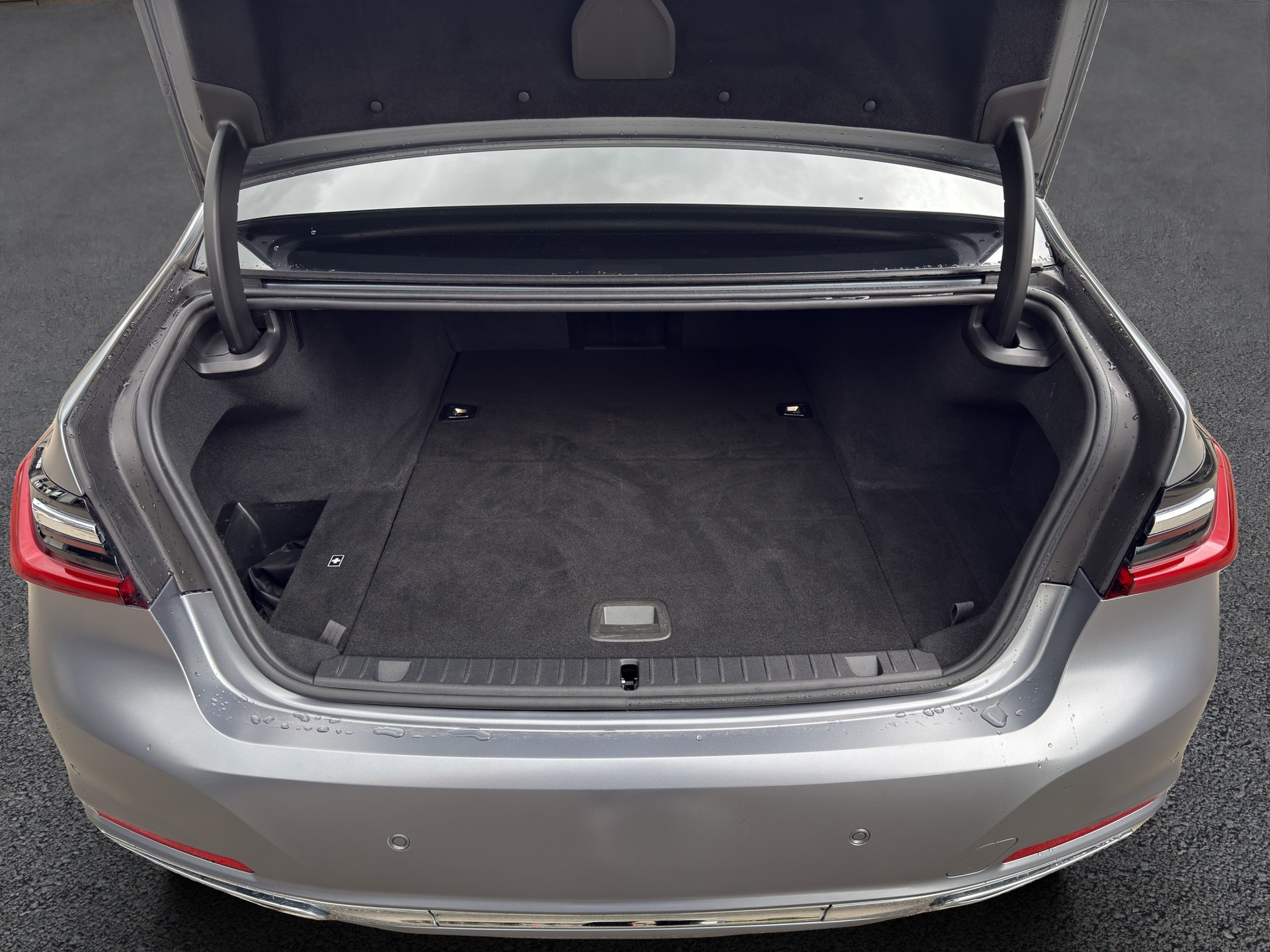 BMW 745Le xDrive Steptronic-image-14