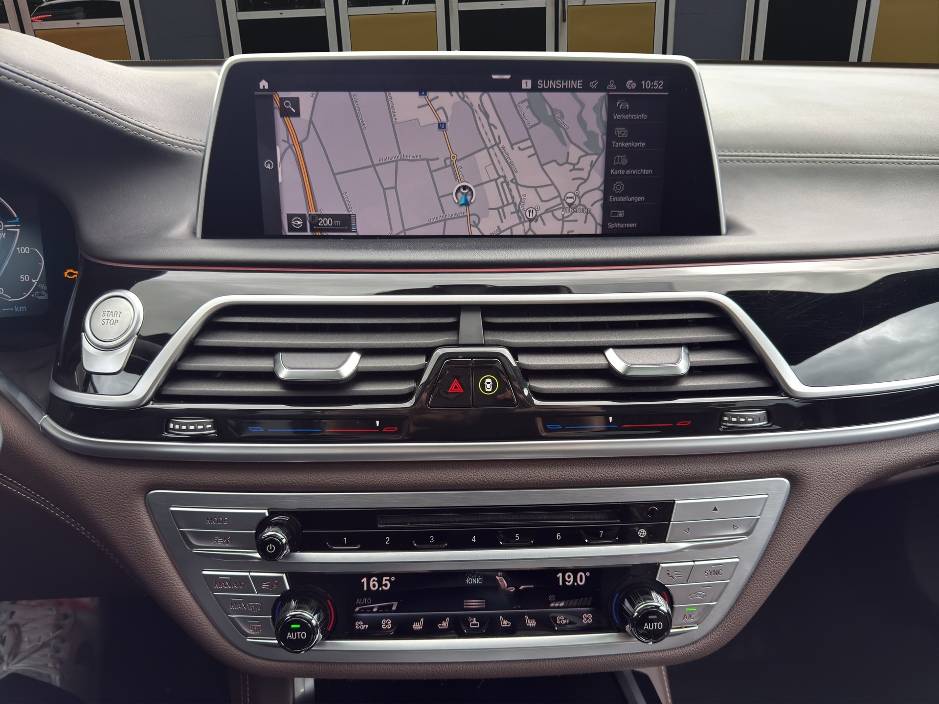 BMW 745Le xDrive Steptronic-image-15