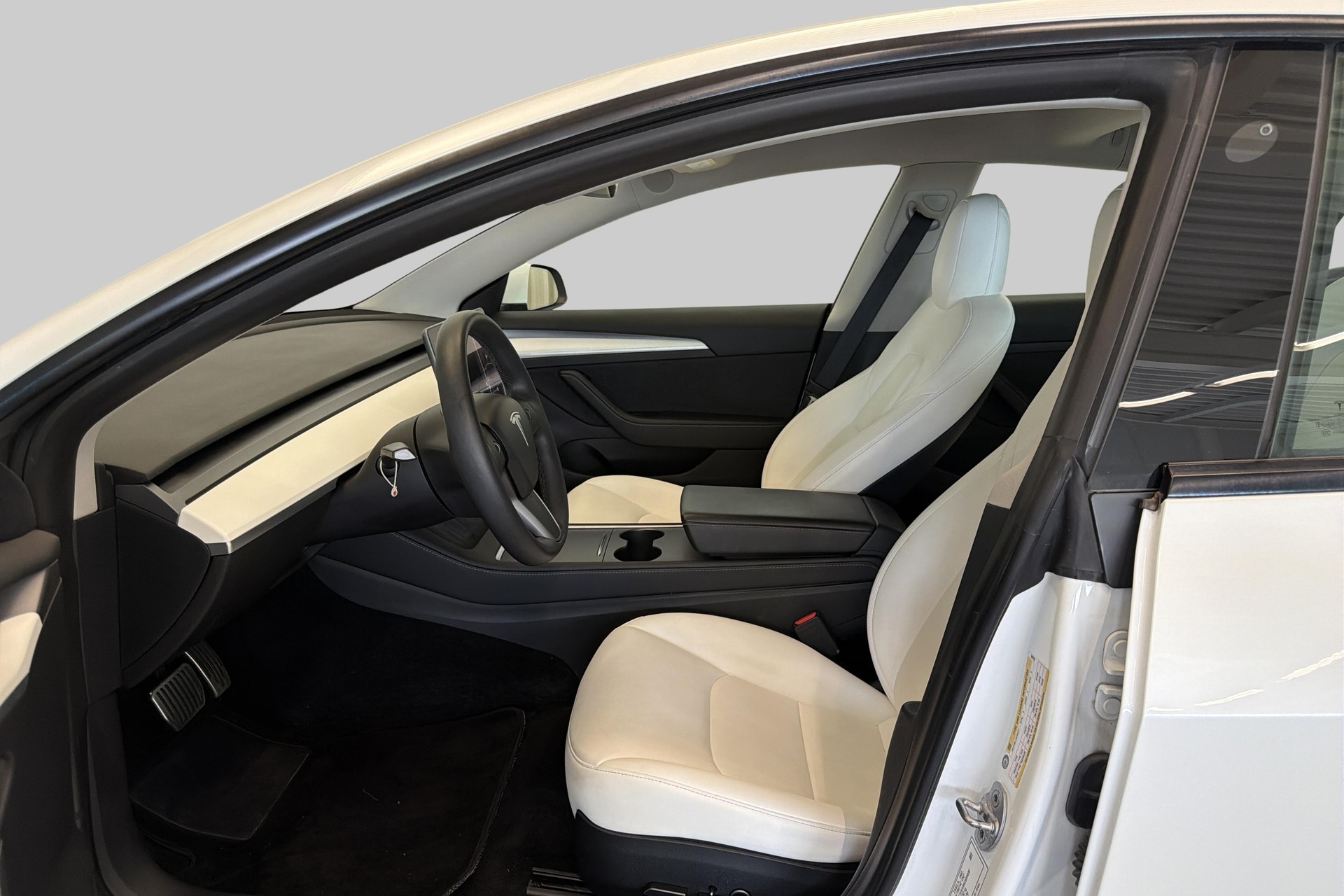TESLA Model 3 Long Range Dual Motor AWD-image-7