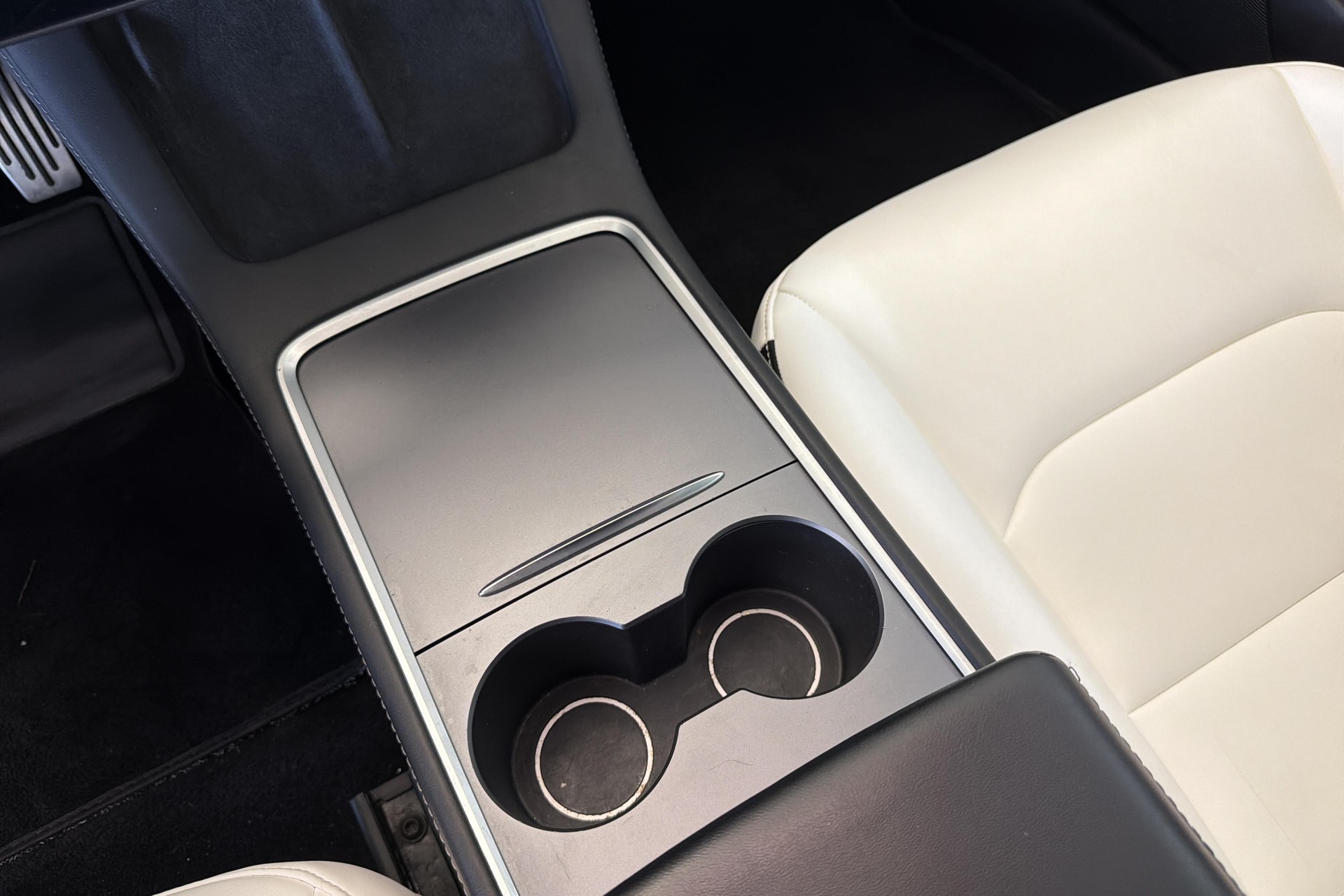 TESLA Model 3 Long Range Dual Motor AWD-image-12