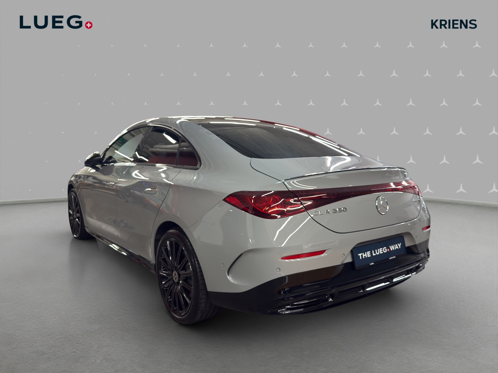 MERCEDES-BENZ CLA 350 4M - 85 kWh - EQ - AMG / DISTRONIC / 360 Grad Kamera / Panorama-Dach-image-2
