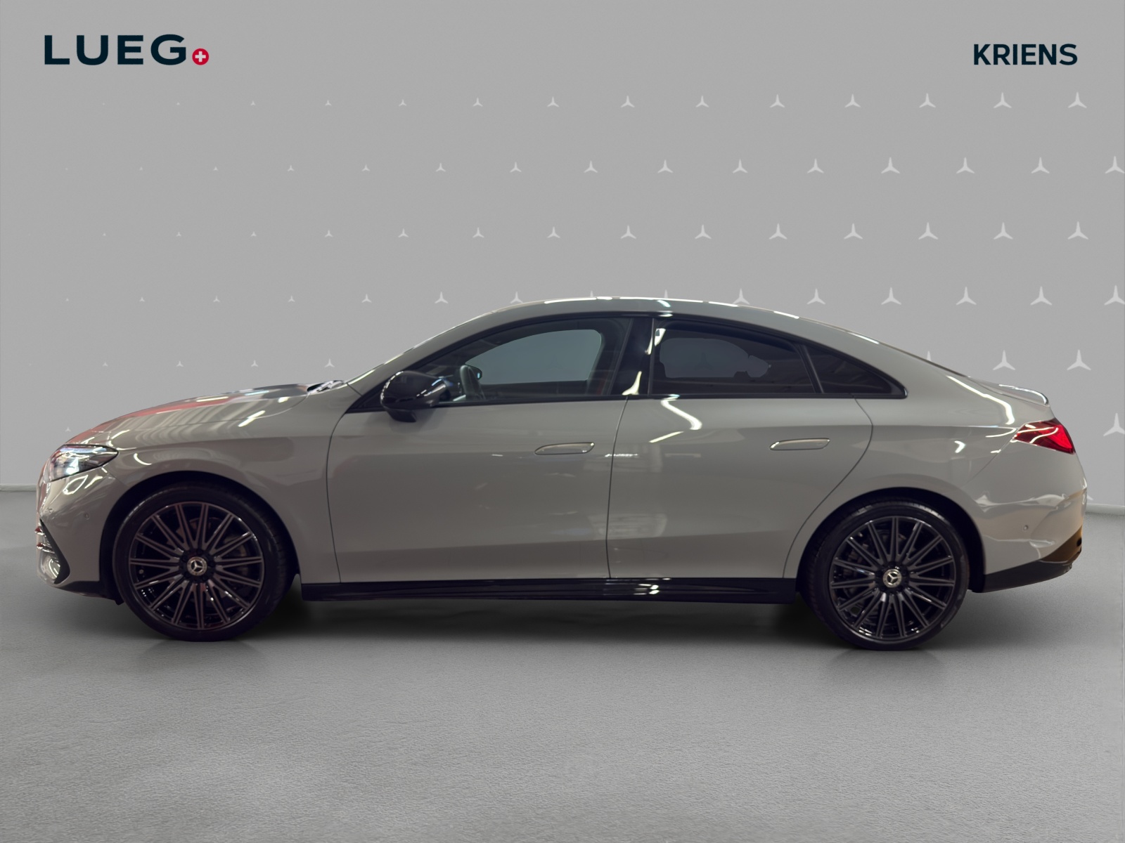MERCEDES-BENZ CLA 350 4M - 85 kWh - EQ - AMG / DISTRONIC / 360 Grad Kamera / Panorama-Dach-image-1