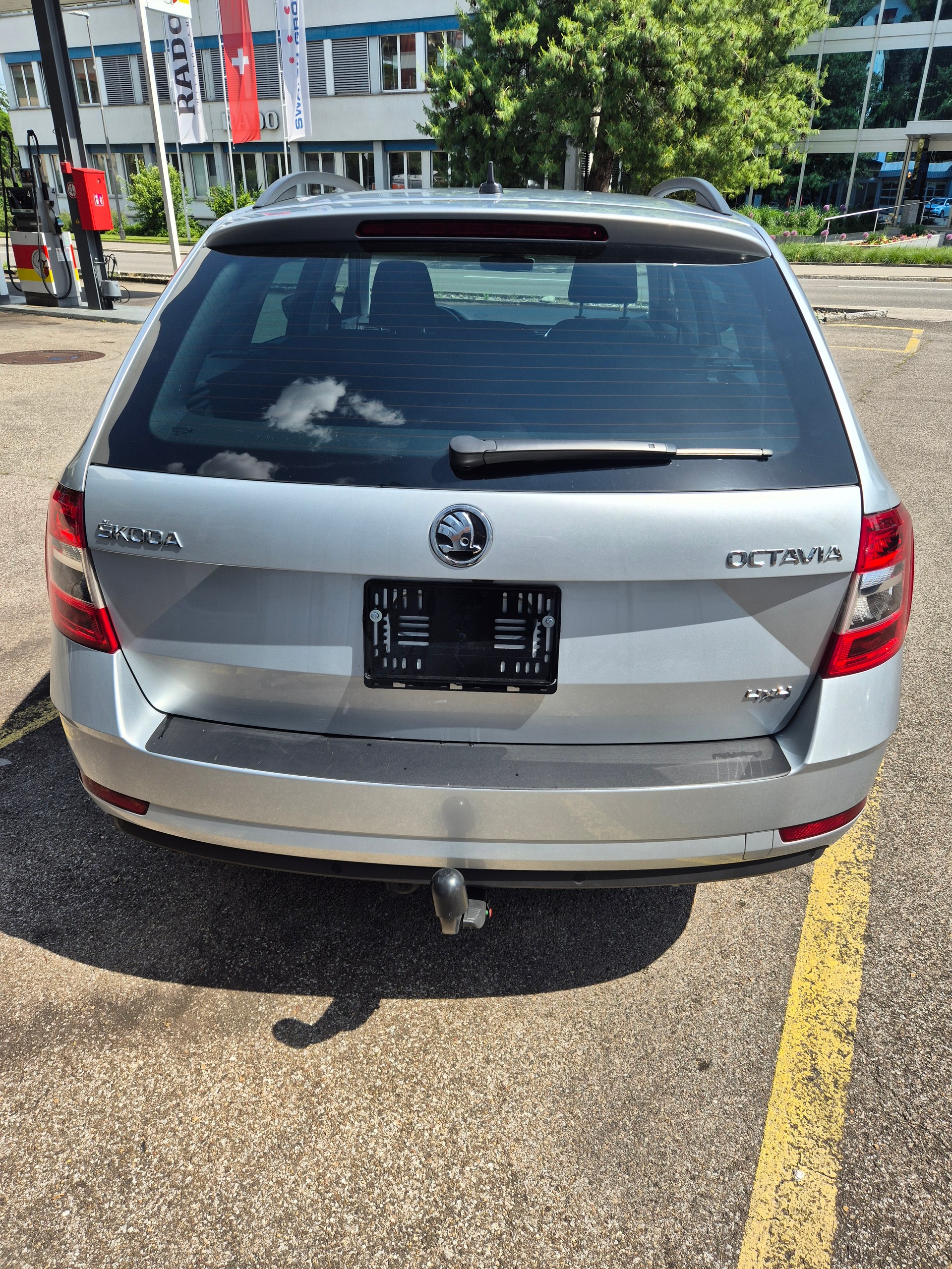 SKODA 2.0 TDI 184 Ambition 4x4 DSG-image-4