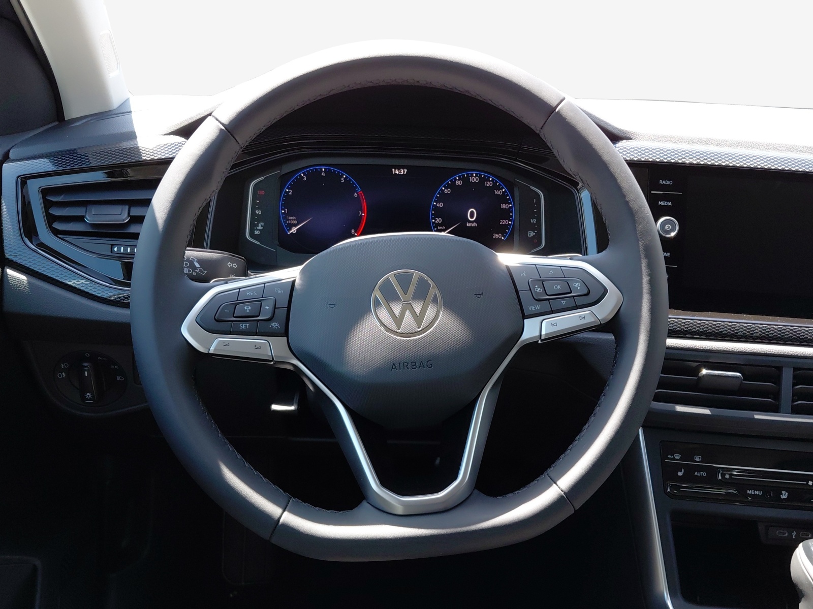 VW Polo 1.0 TSI Life DSG-image-8